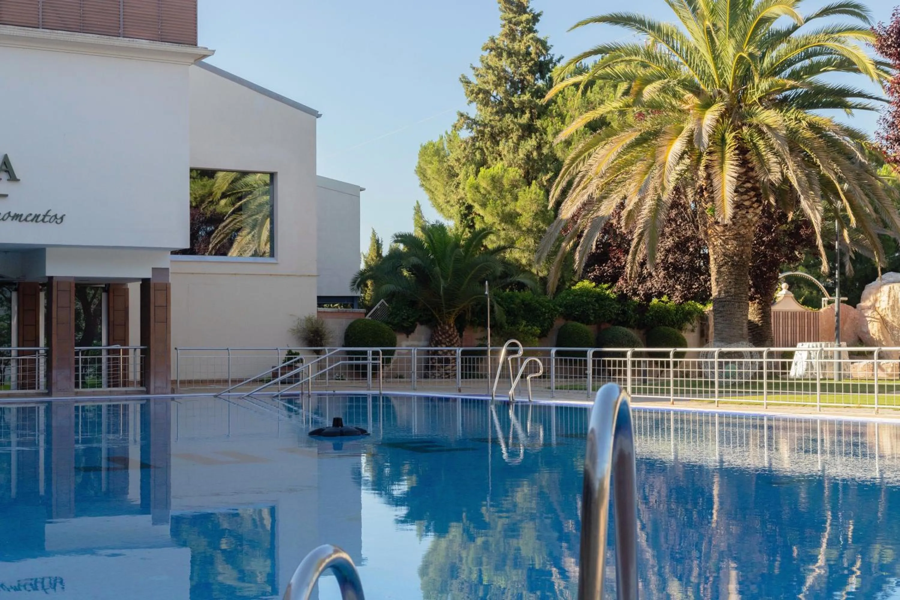 Pool view in Hotel Juleca