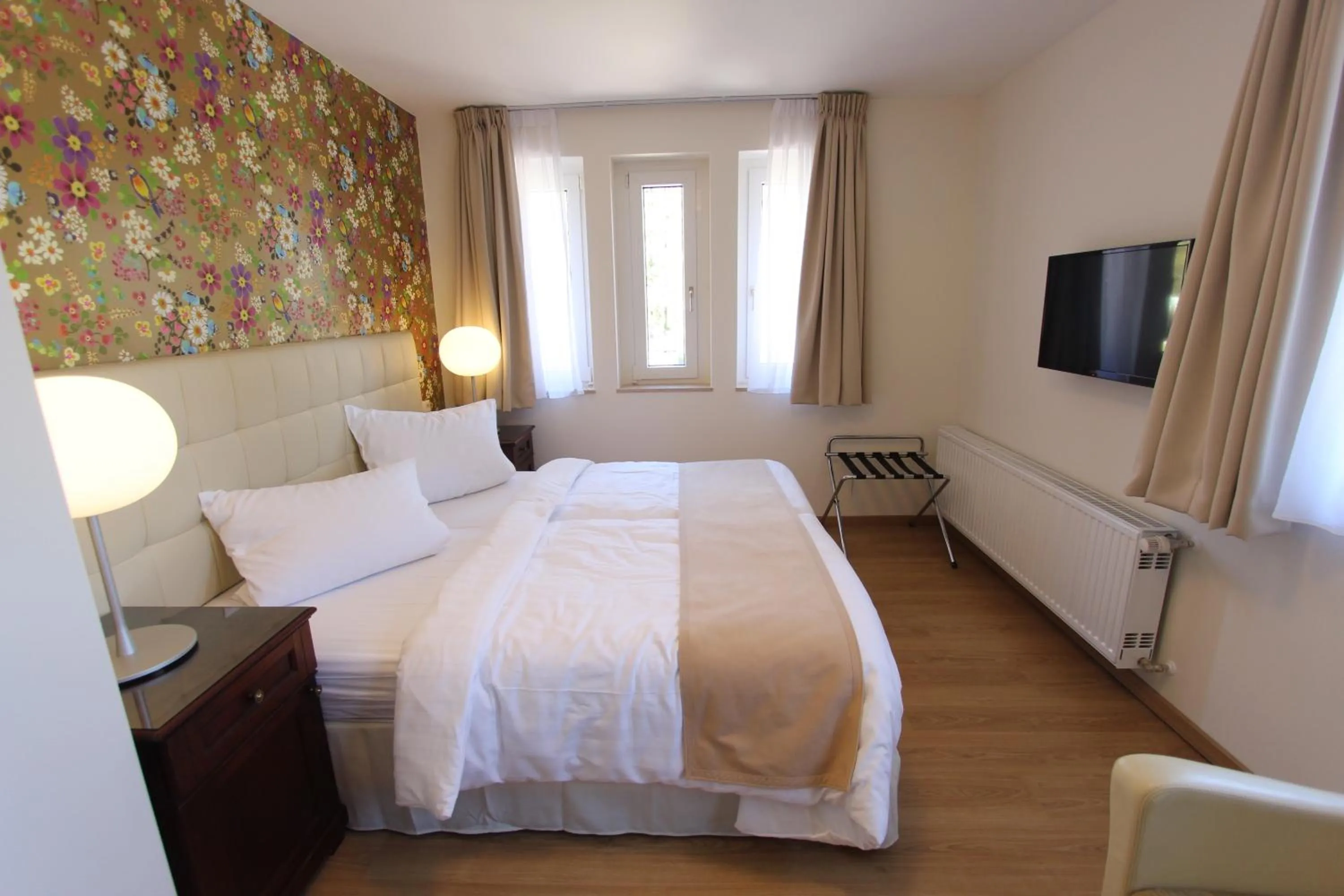 Photo of the whole room, Bed in Boutique Hotel Restaurant Hollerather Hof