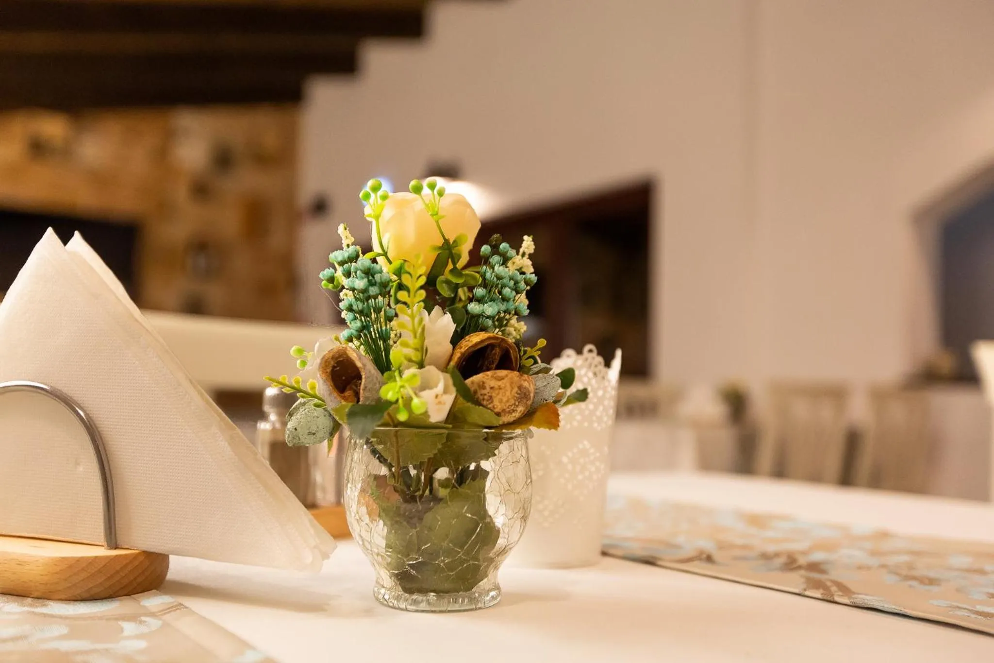 Decorative detail in Ave, Alba!