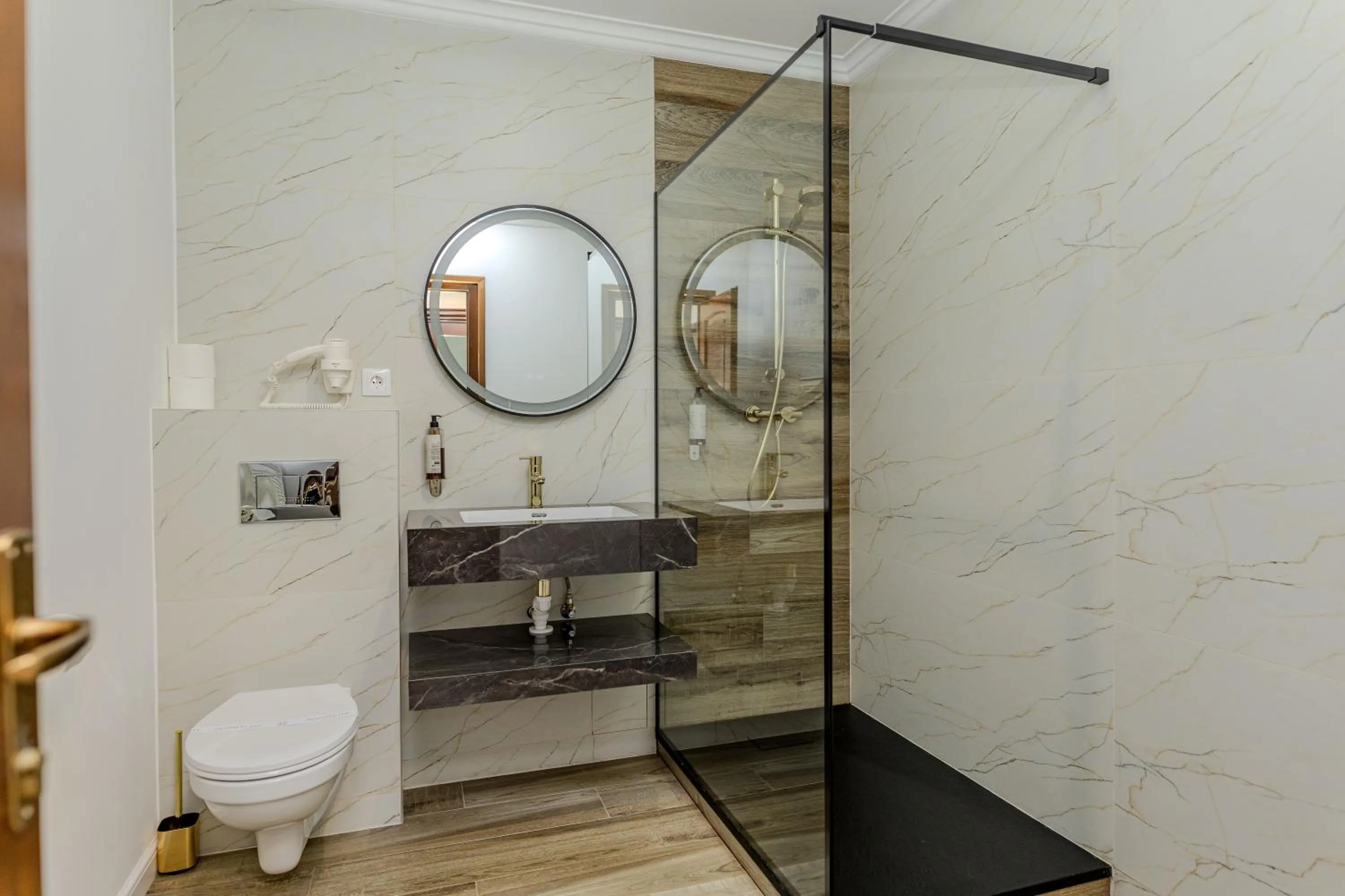 Bathroom in La Maison de Caroline