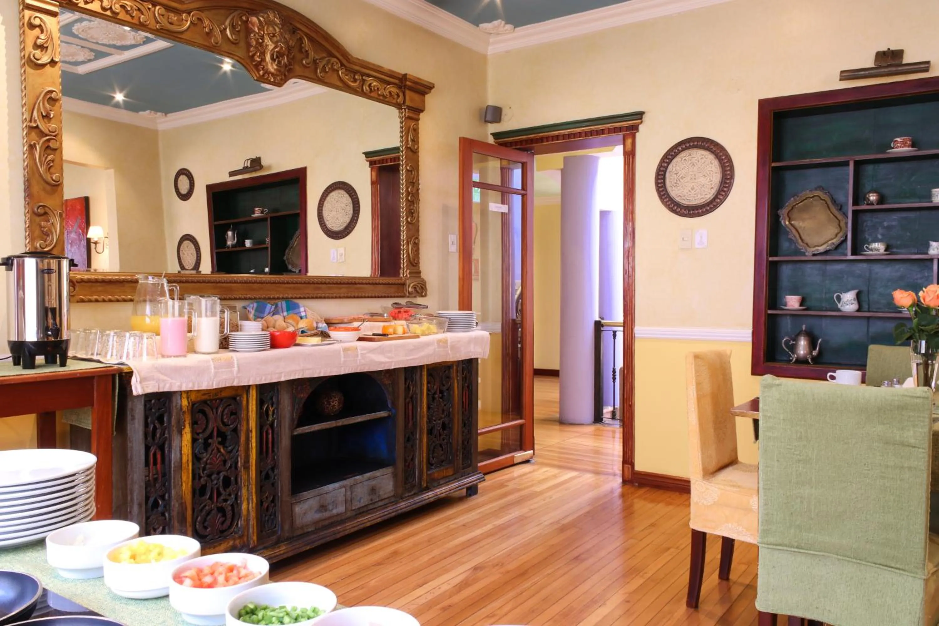 Breakfast in Casa Aliso Hotel Boutique