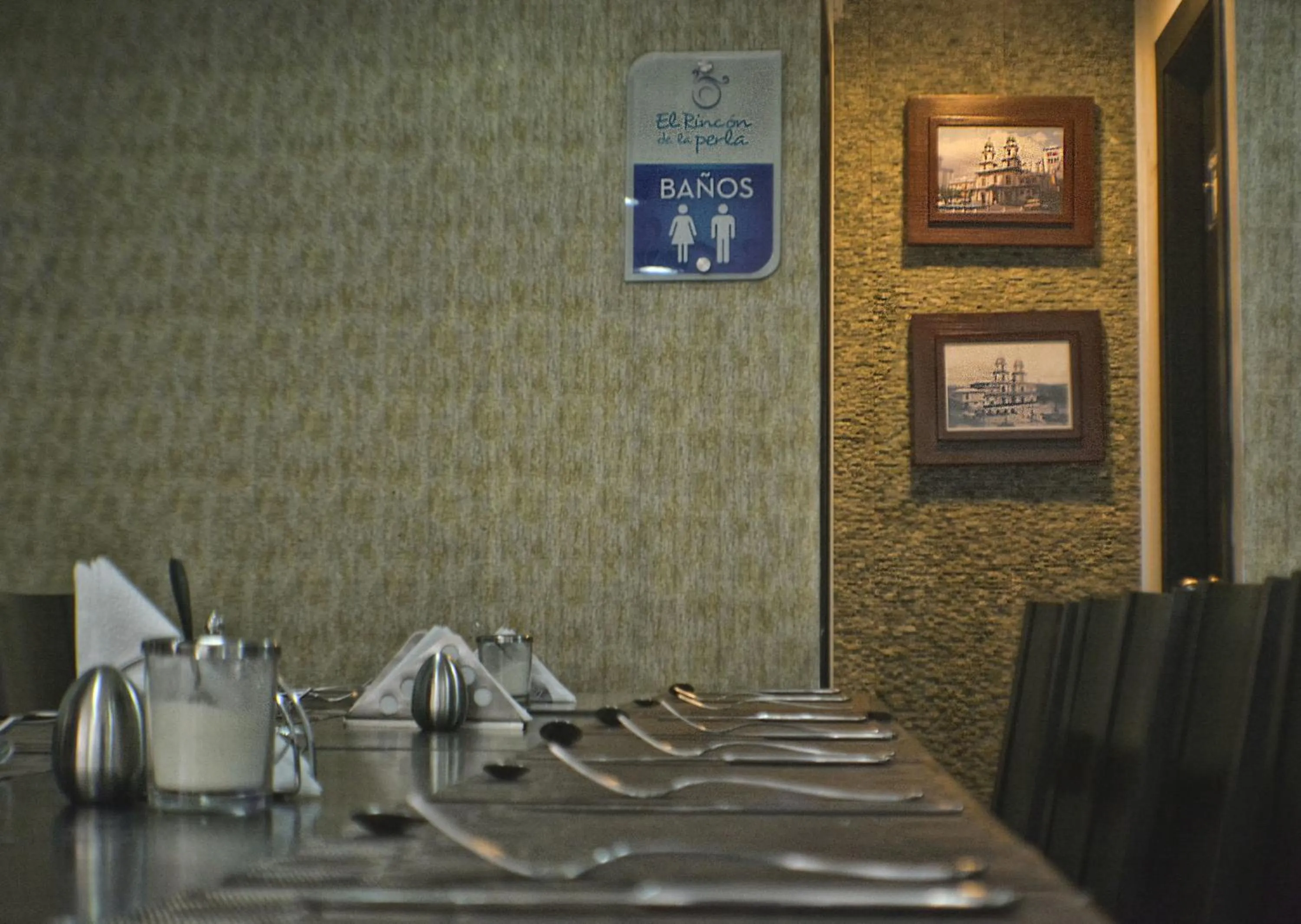 Restaurant/places to eat in Hotel MC Suites - Confort cerca del Aeropuerto