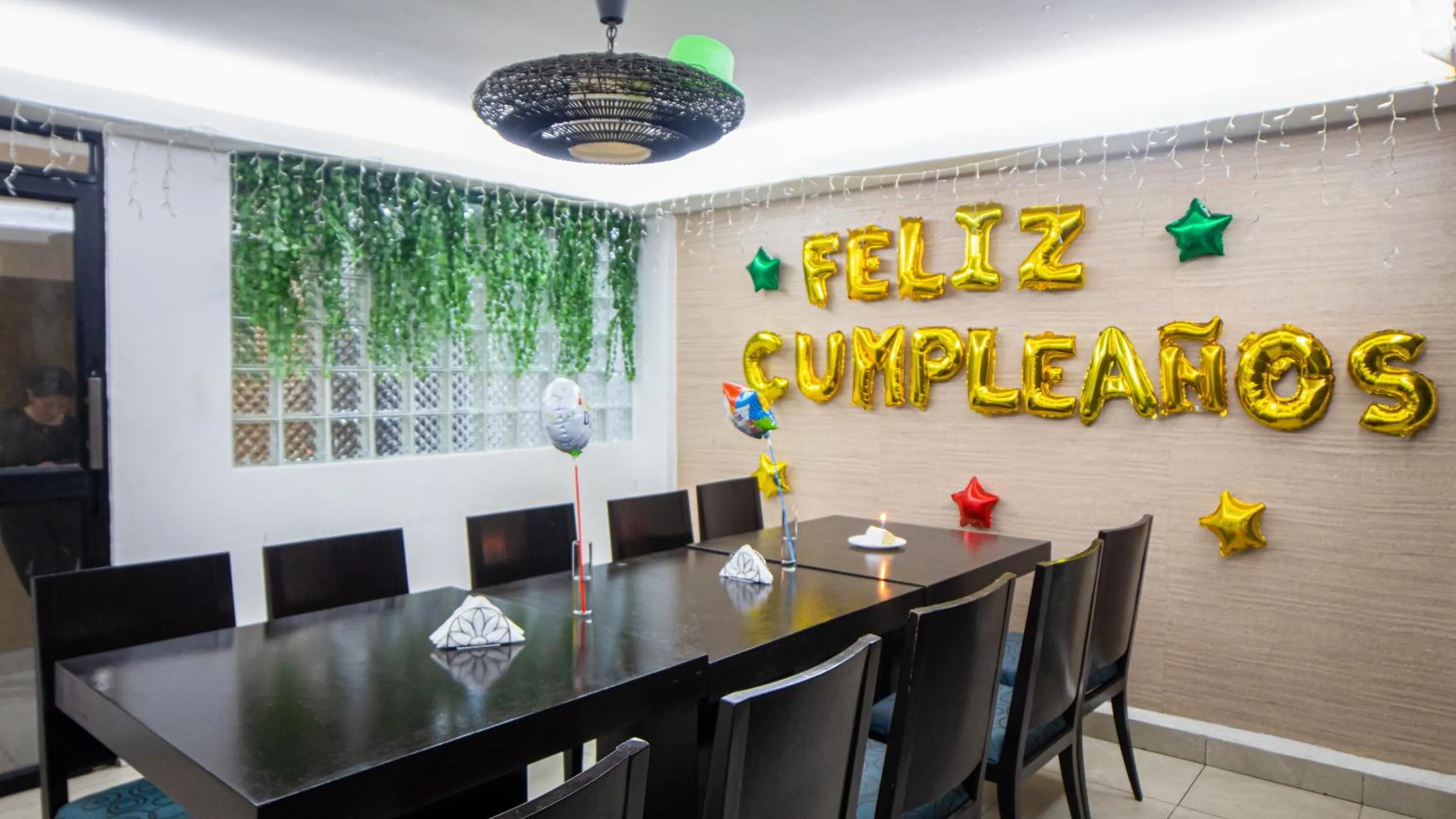 Restaurant/places to eat in Hotel MC Suites - Confort cerca del Aeropuerto