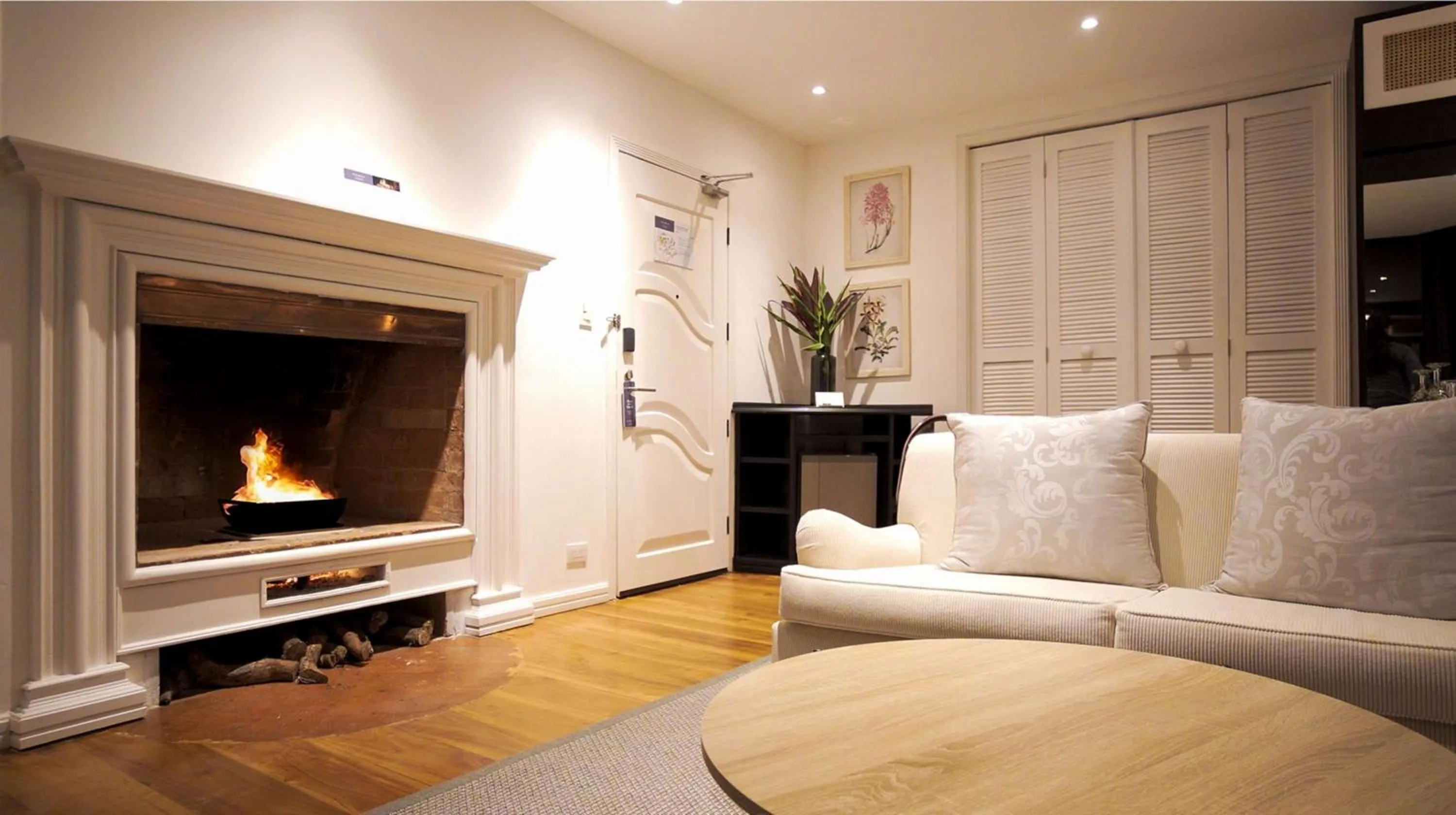 Living room in Royal Palm Galapagos, Curio Collection Hotel by Hilton