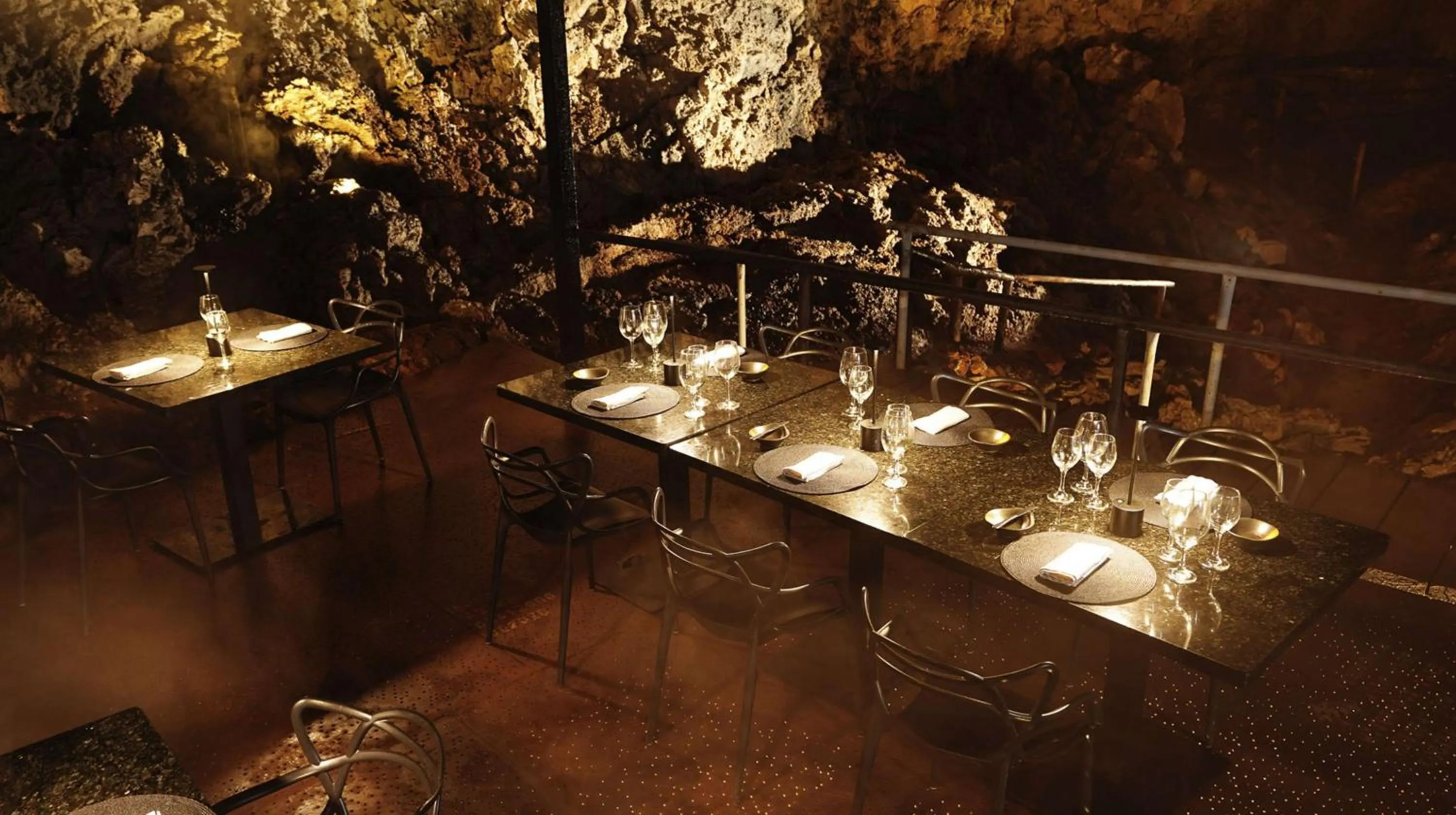 Restaurant/places to eat in Royal Palm Galapagos, Curio Collection Hotel by Hilton