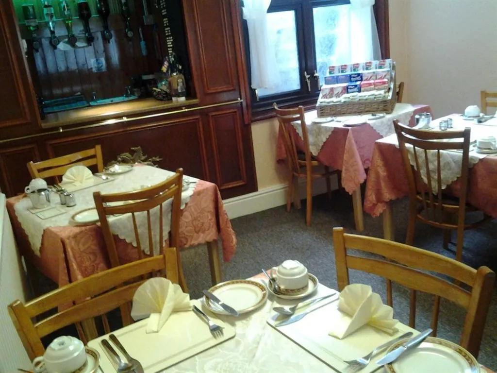 Dining area, Restaurant/Places to Eat in Lyndene Guest House