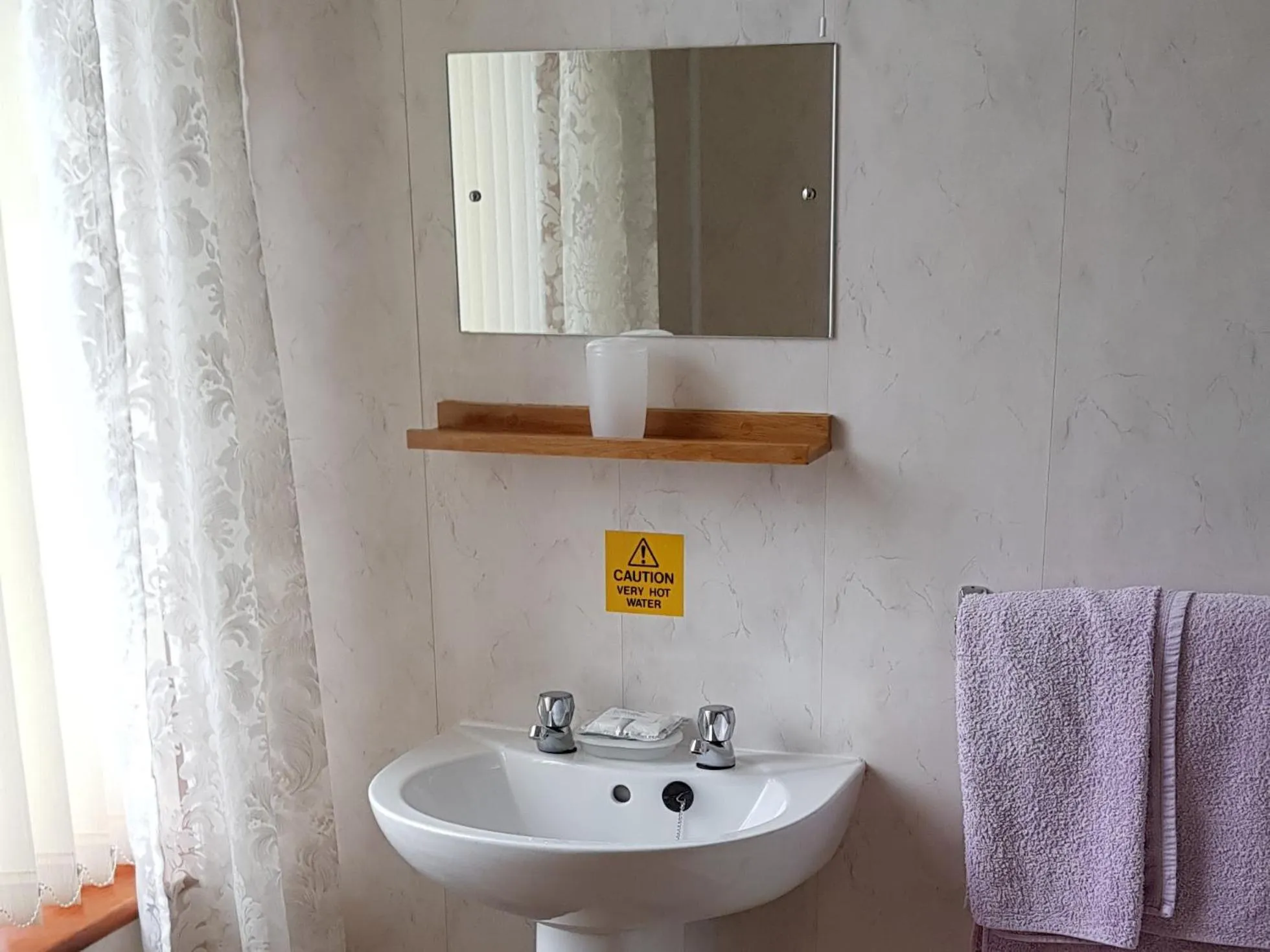 Bathroom in Lyndene Guest House