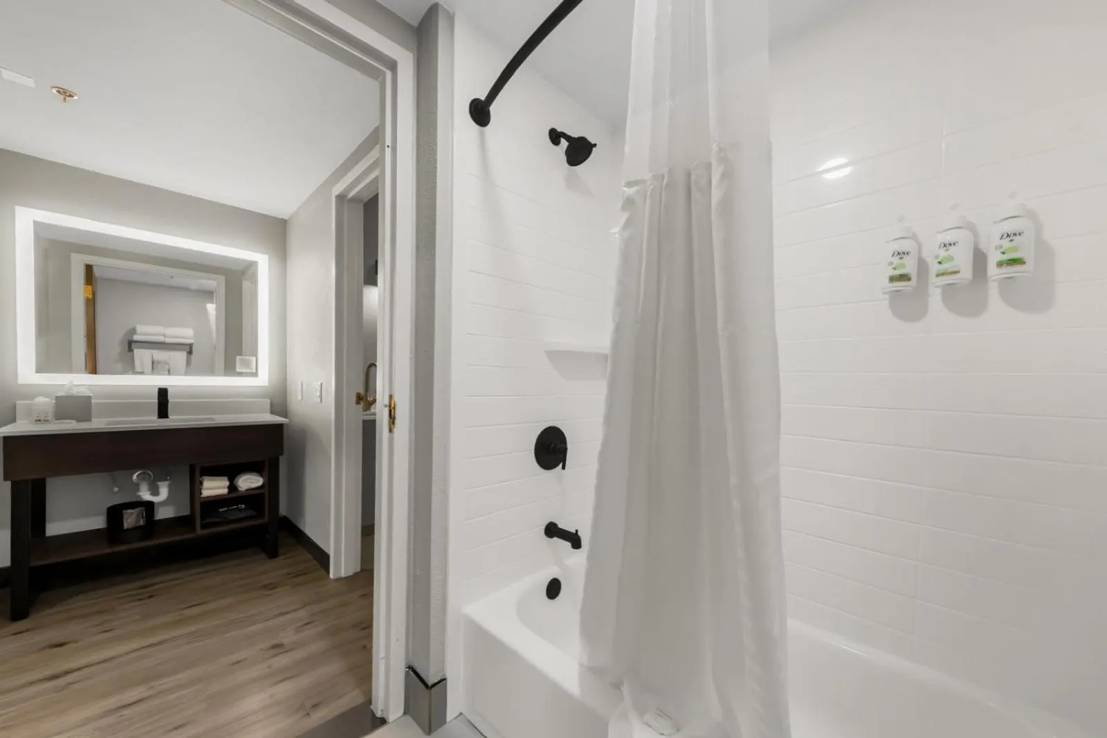 Bathroom in Hawthorn Extended Stay by Wyndham College Station