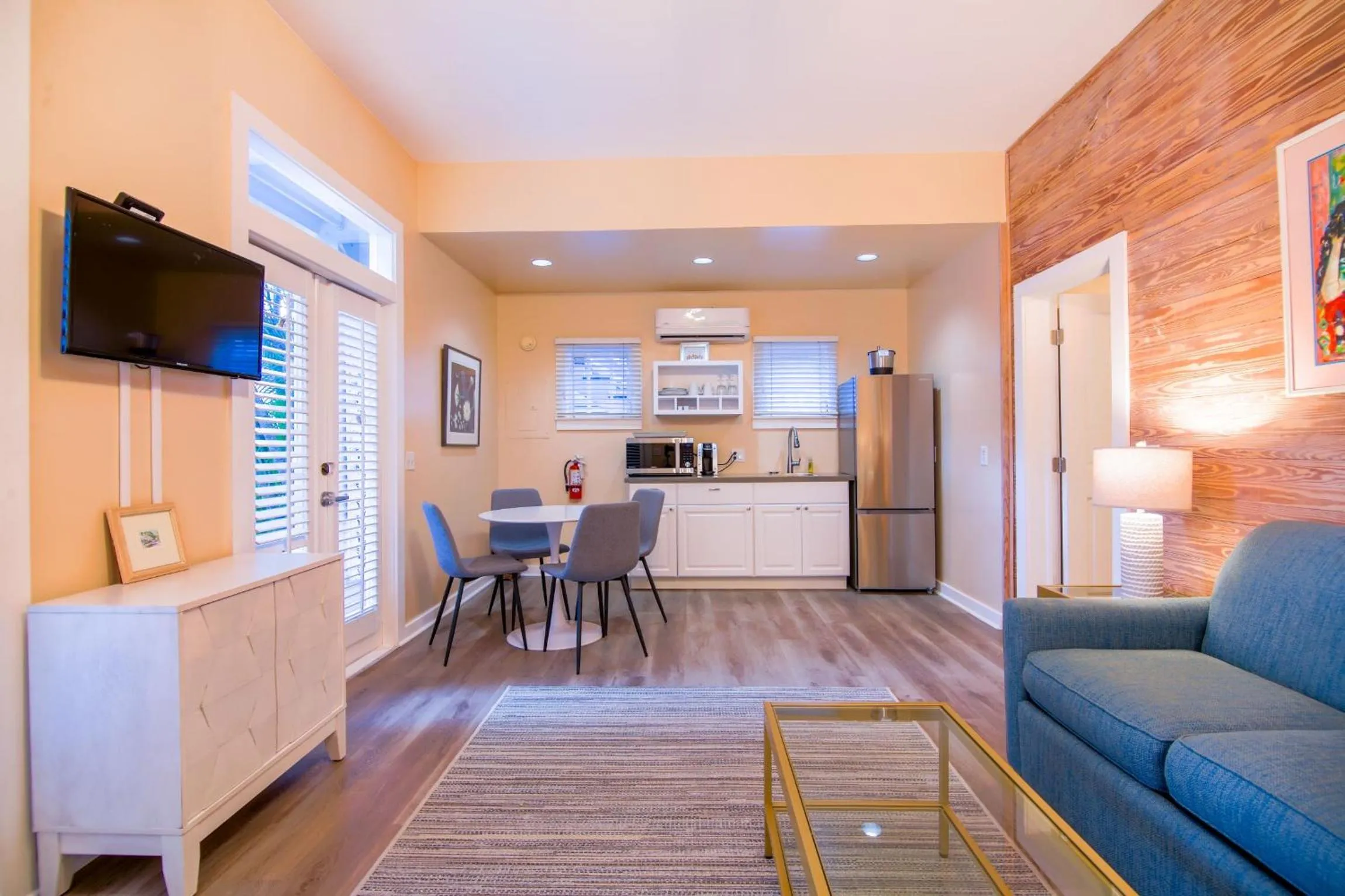 Kitchen or kitchenette in Ambrosia Key West