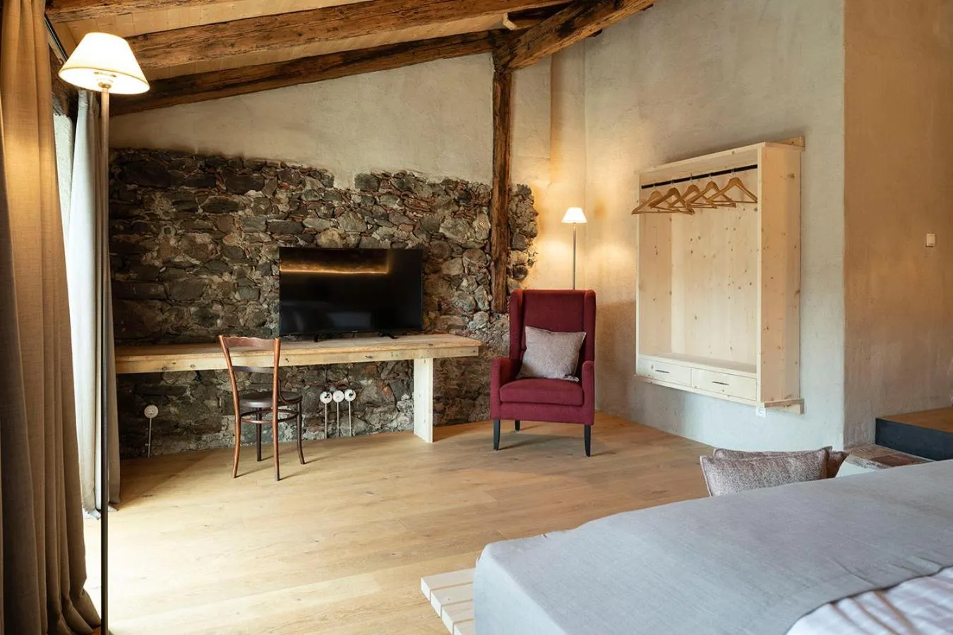 Seating area, Bed in rössl bianco b&b&b