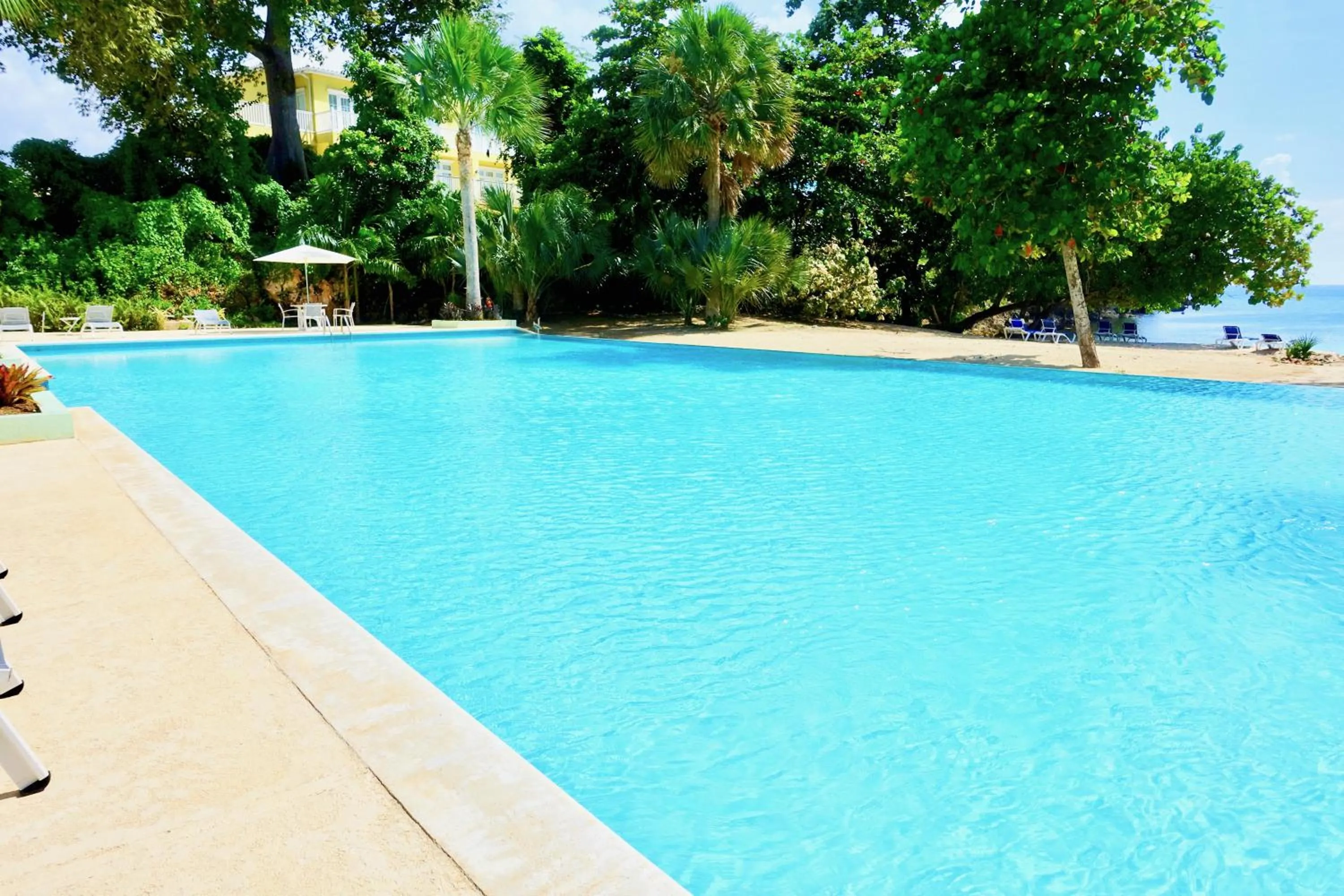Beach in Stunning Ocean View