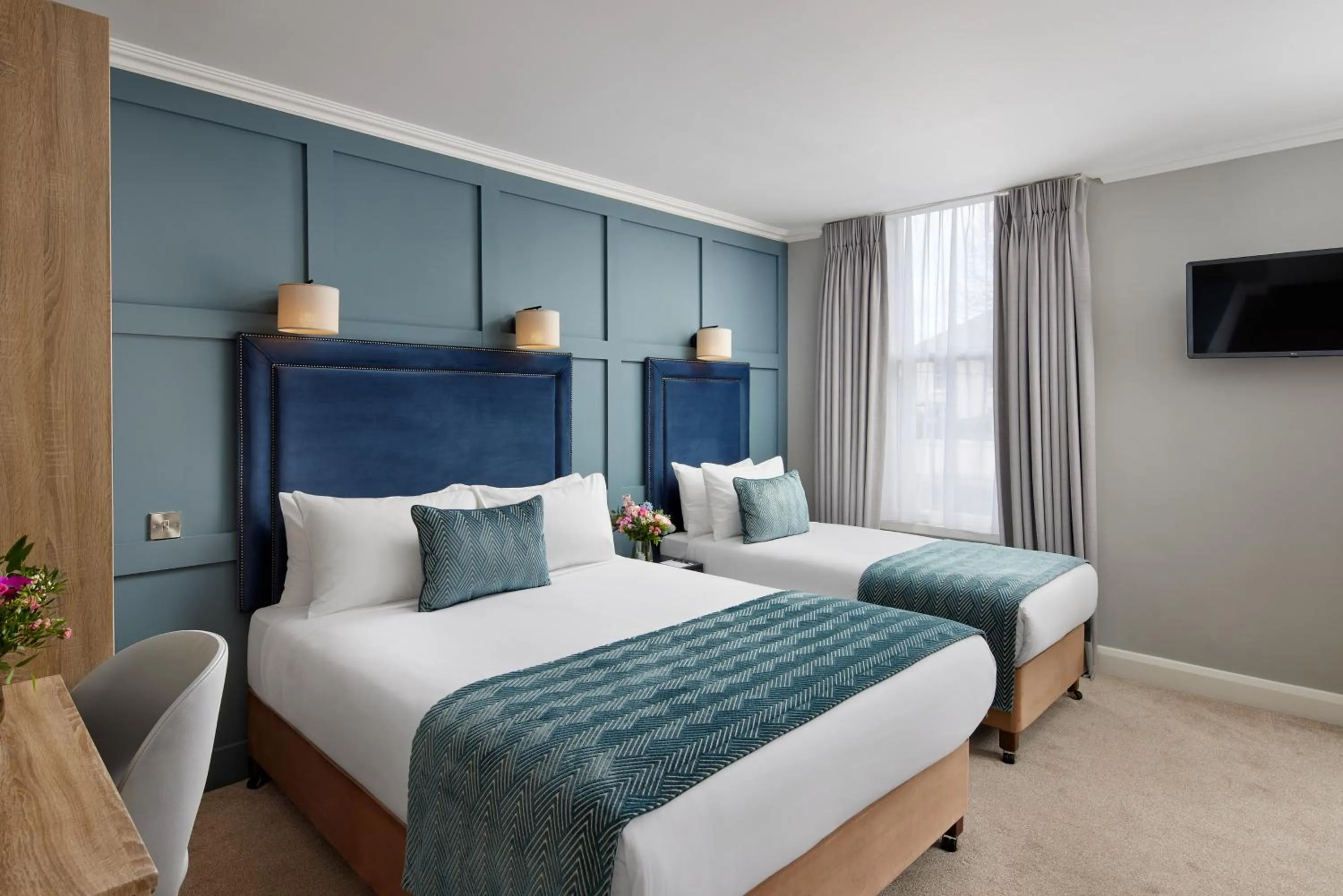 Bedroom, Bed in The Sandymount Hotel