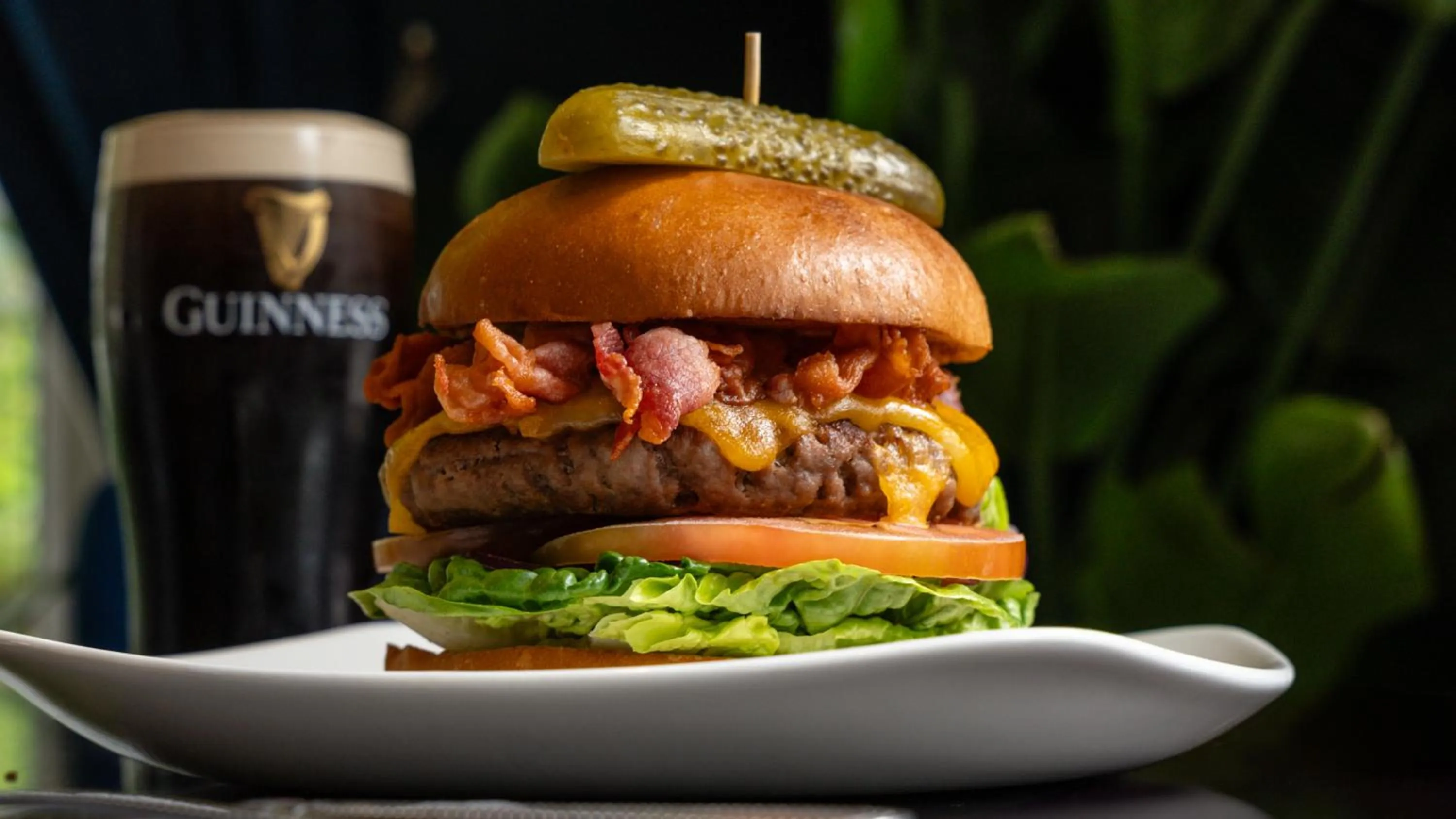 Restaurant/places to eat in The Sandymount Hotel