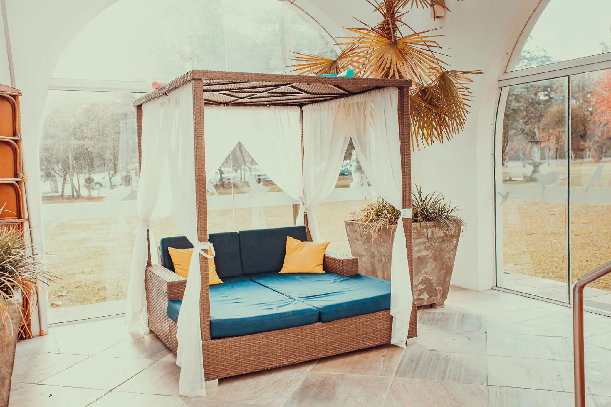 Swimming pool, Bed in Hotel Gramado Palace