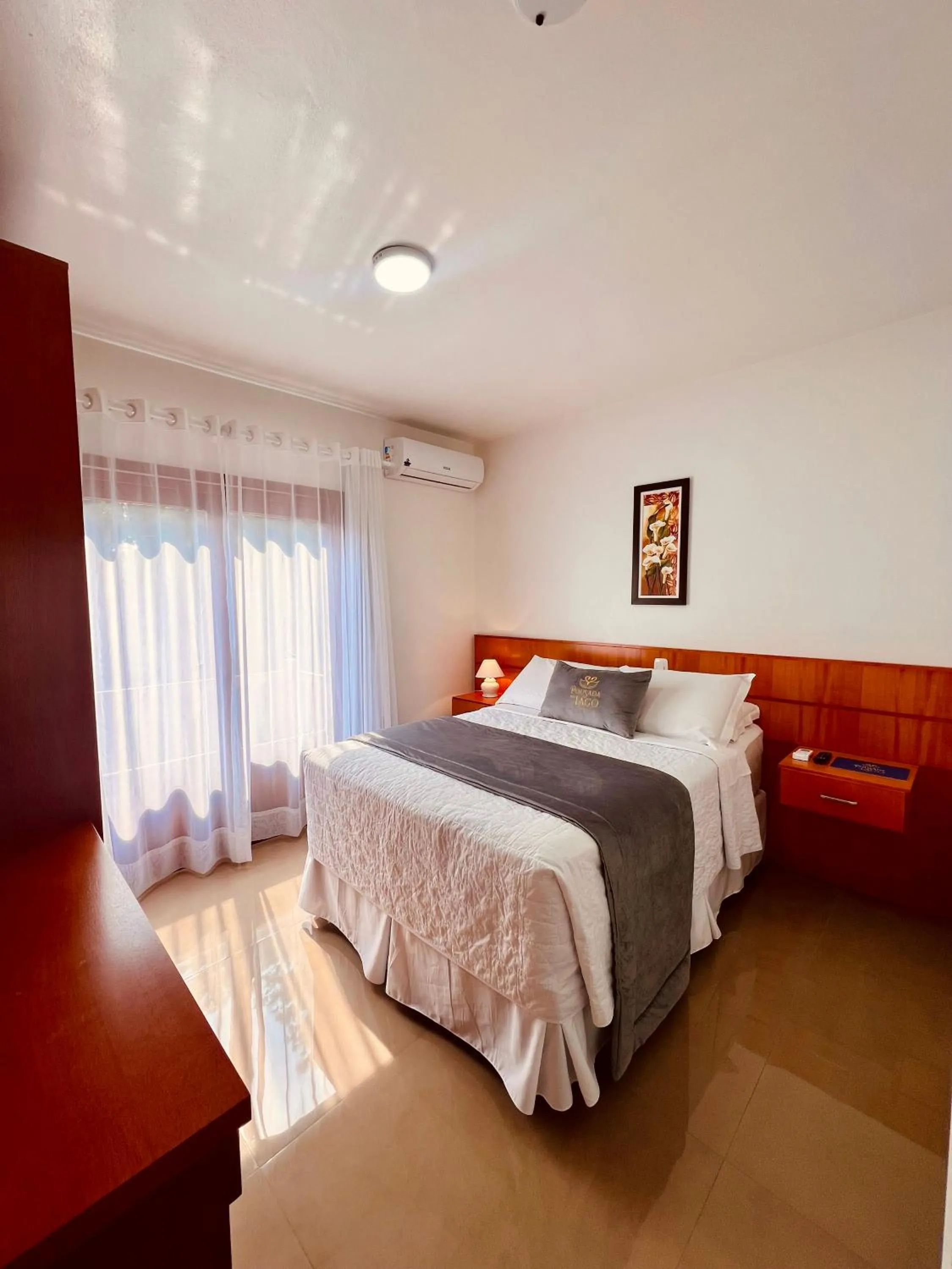 Bedroom, Bed in Pousada do Lago - Gramado