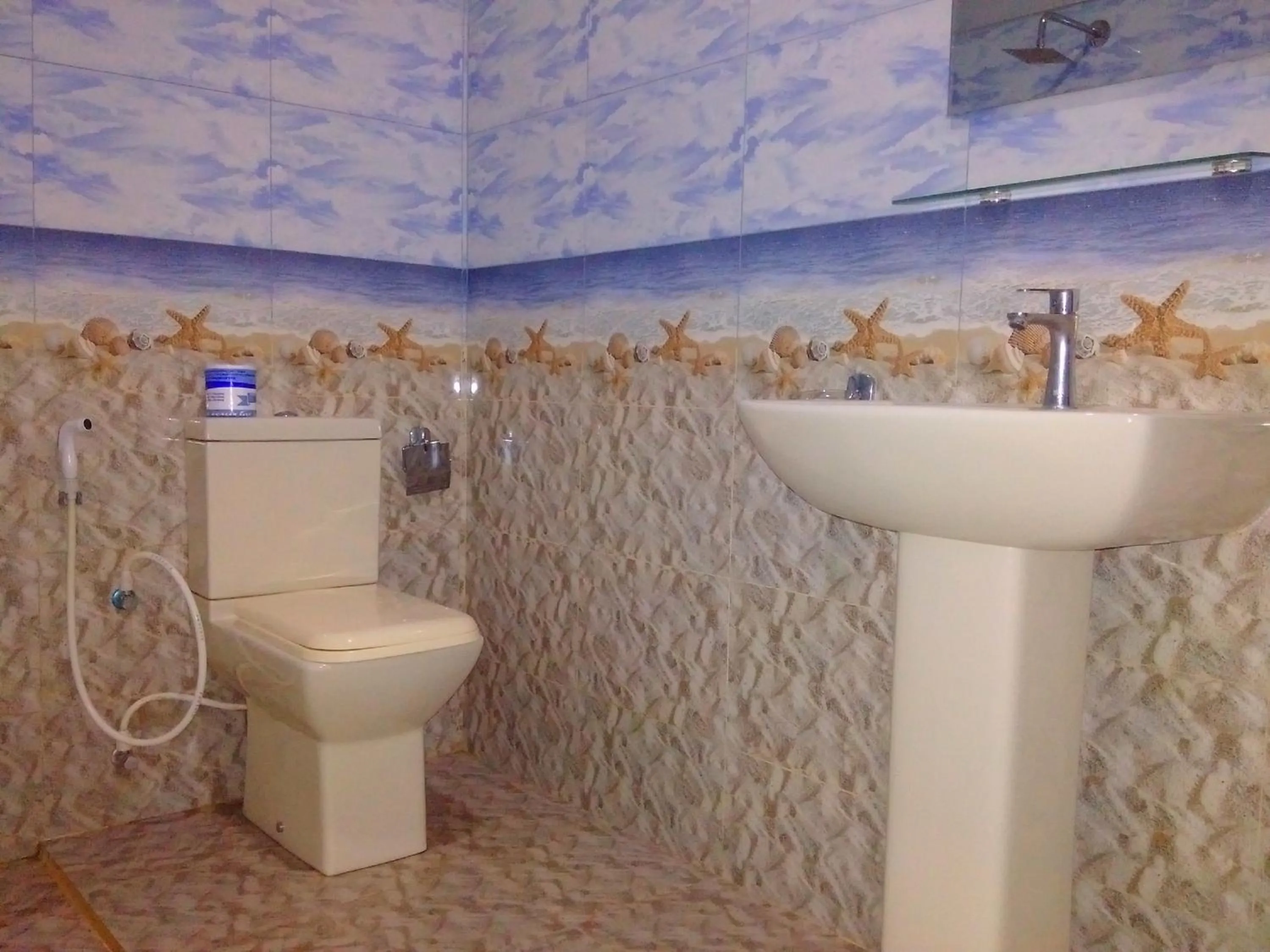 Bathroom in Avian Garden Udawalawe