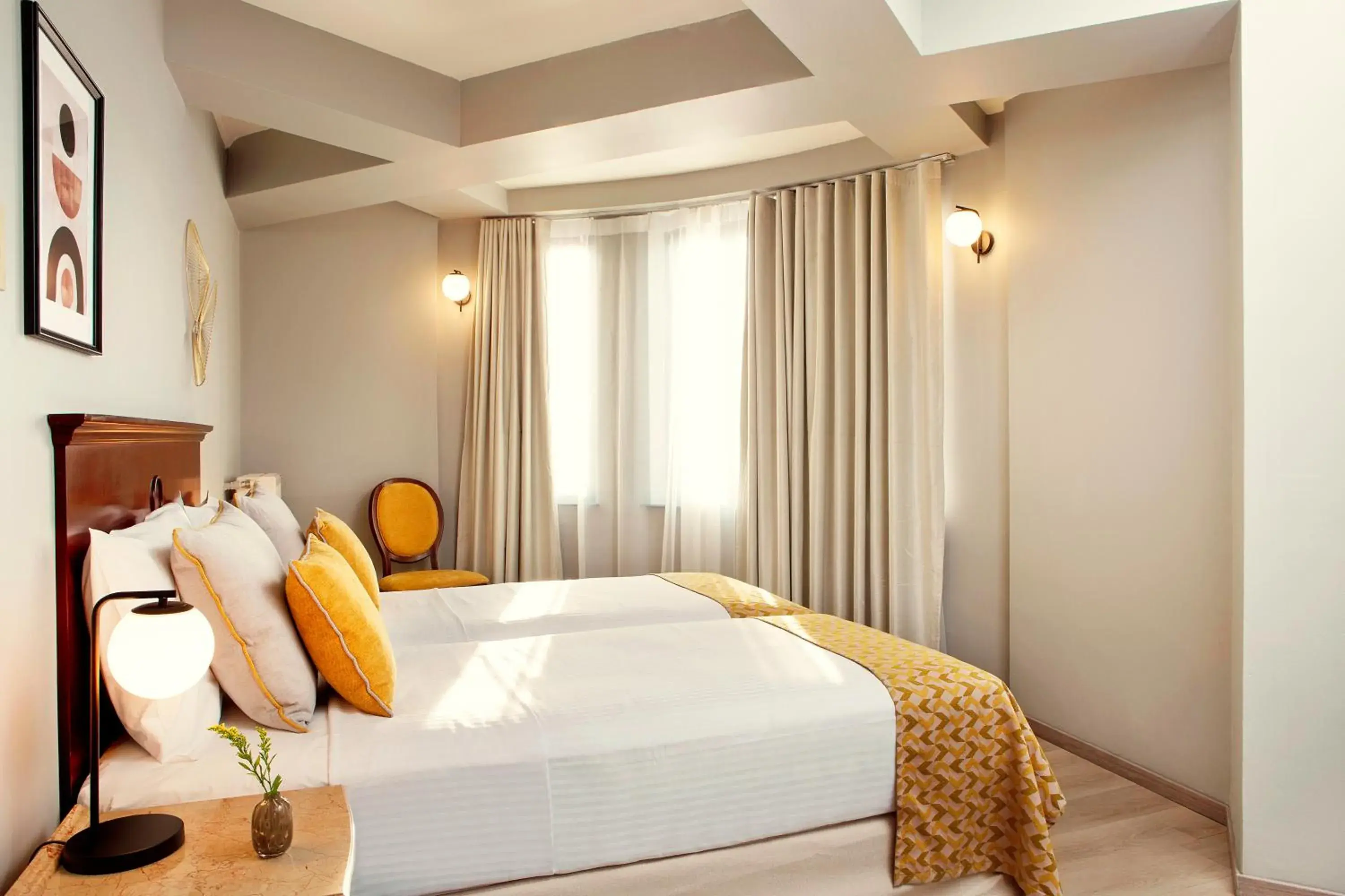 Standard Twin Room in Zeus Essence Bucharest Venezia Standard Twin Room in Zeus Essence Bucharest Venezia