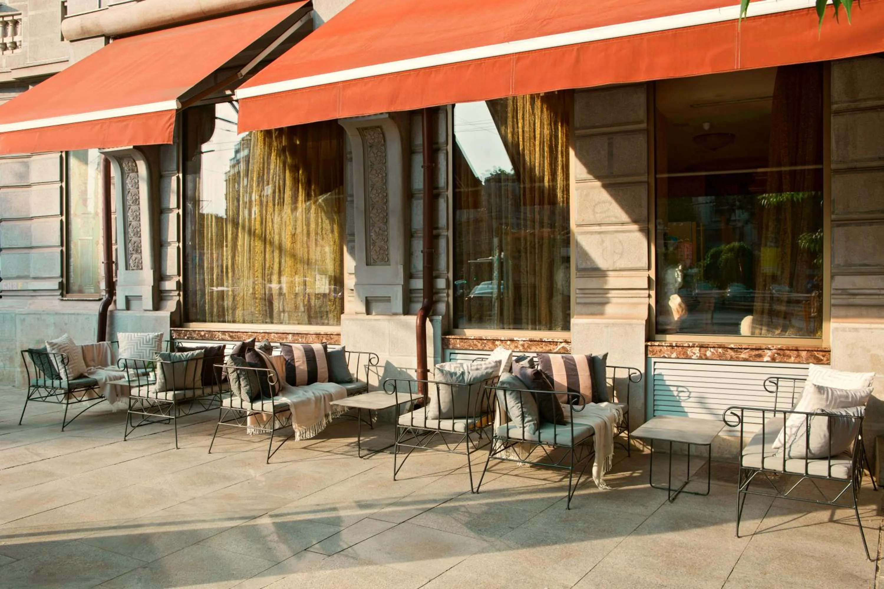 Restaurant/places to eat in Zeus Essence Bucharest Venezia