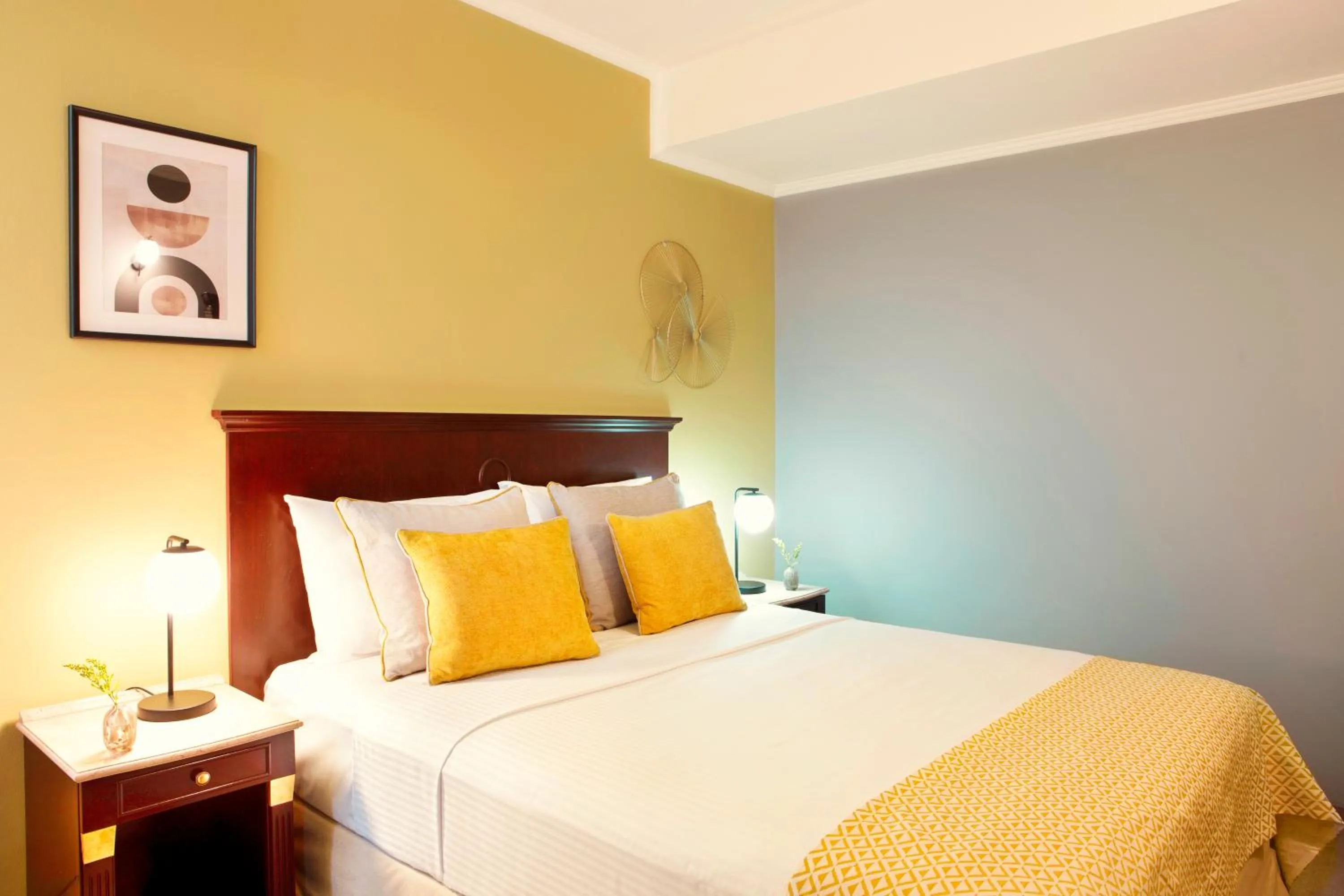 Bed in Zeus Essence Bucharest Venezia