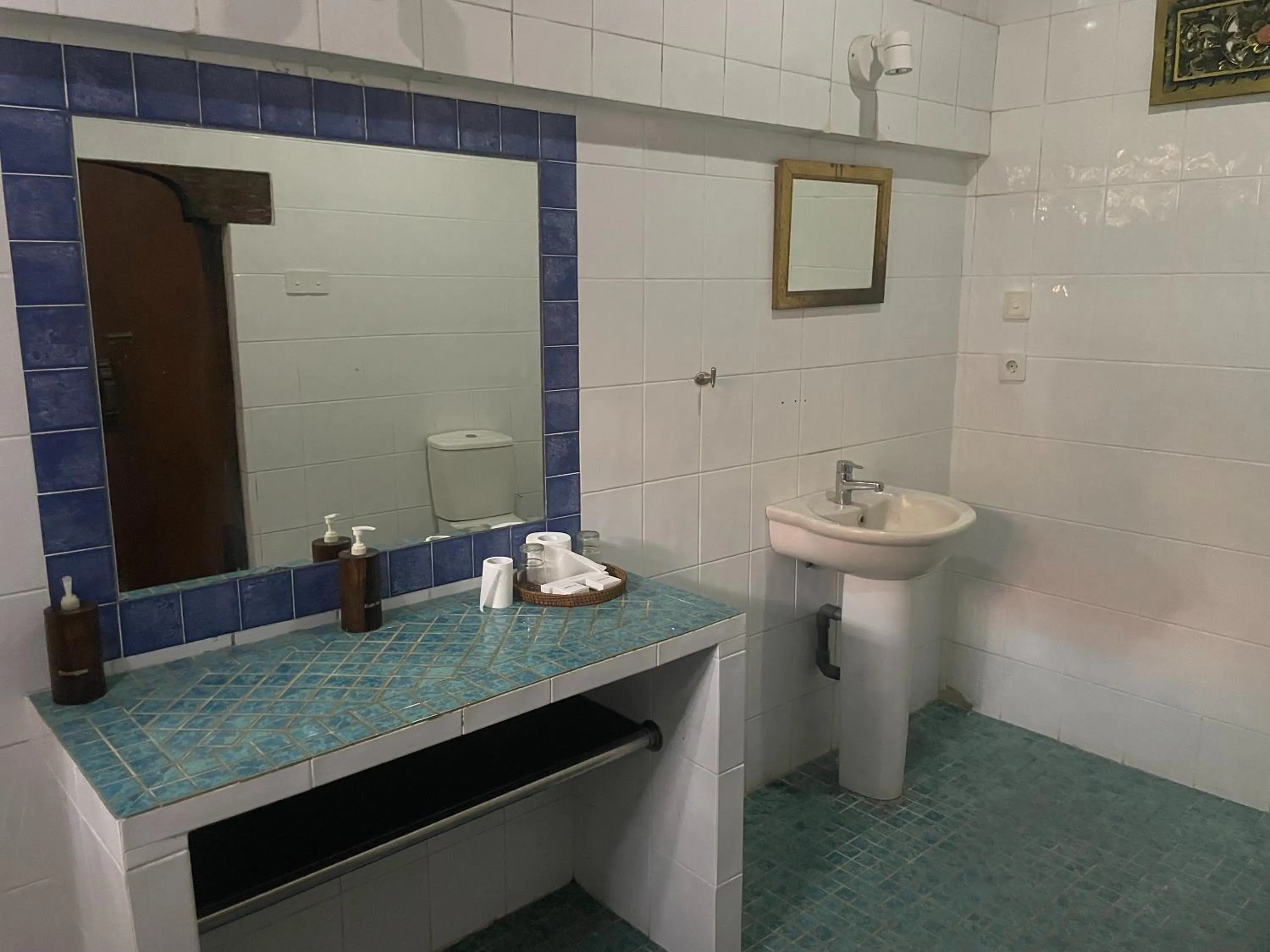 Toilet in Graha Madesimon