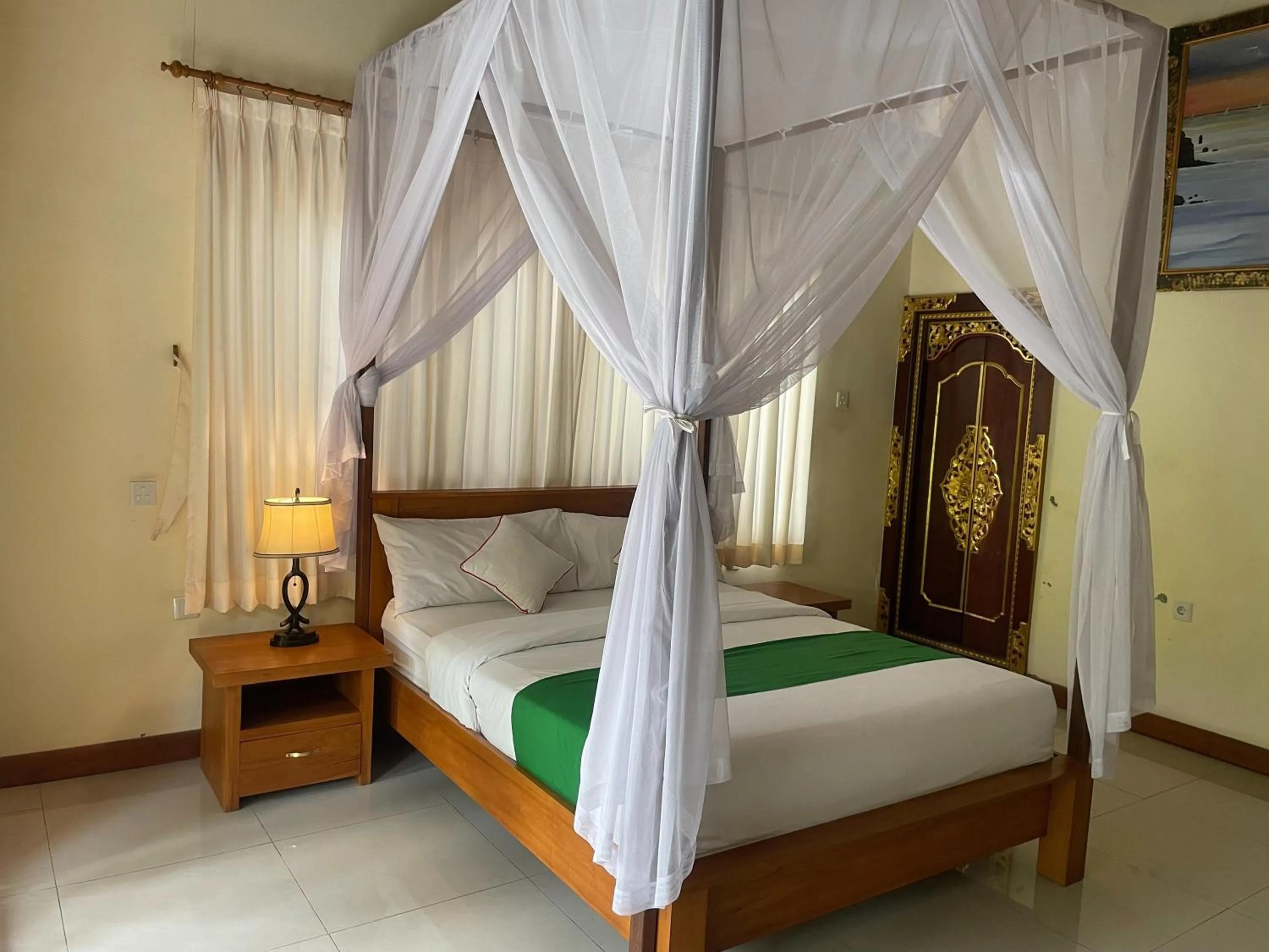 Bed in Graha Madesimon