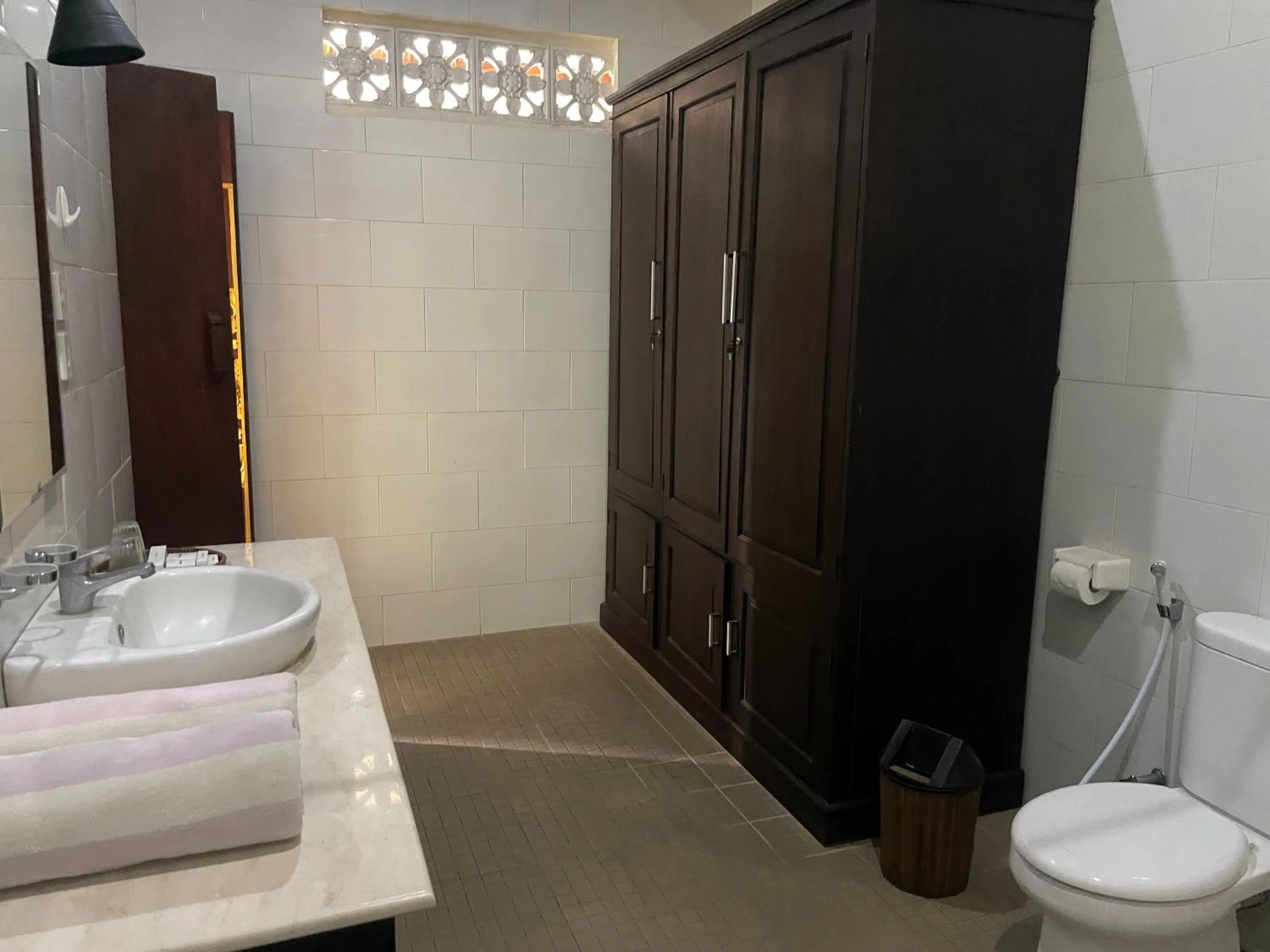 Toilet in Graha Madesimon