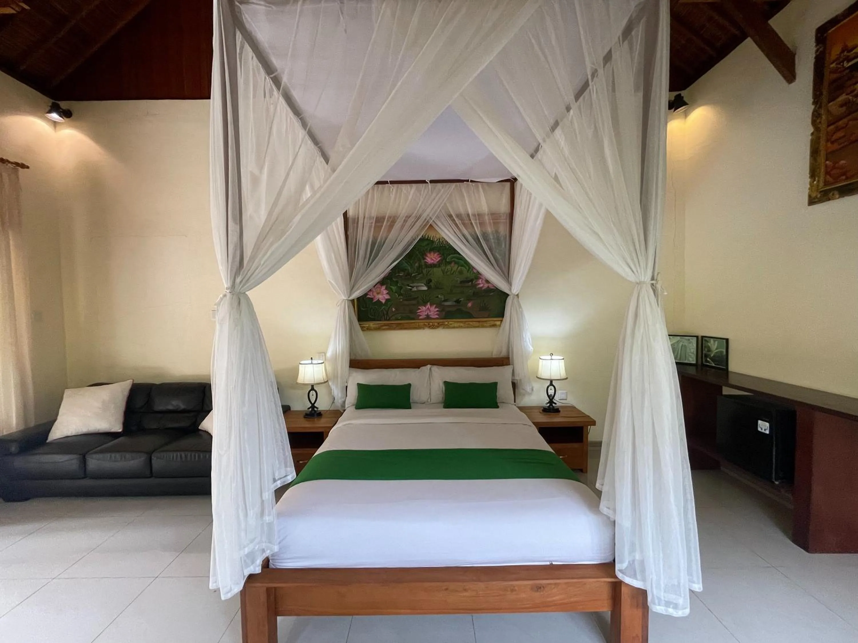 Bed in Graha Madesimon