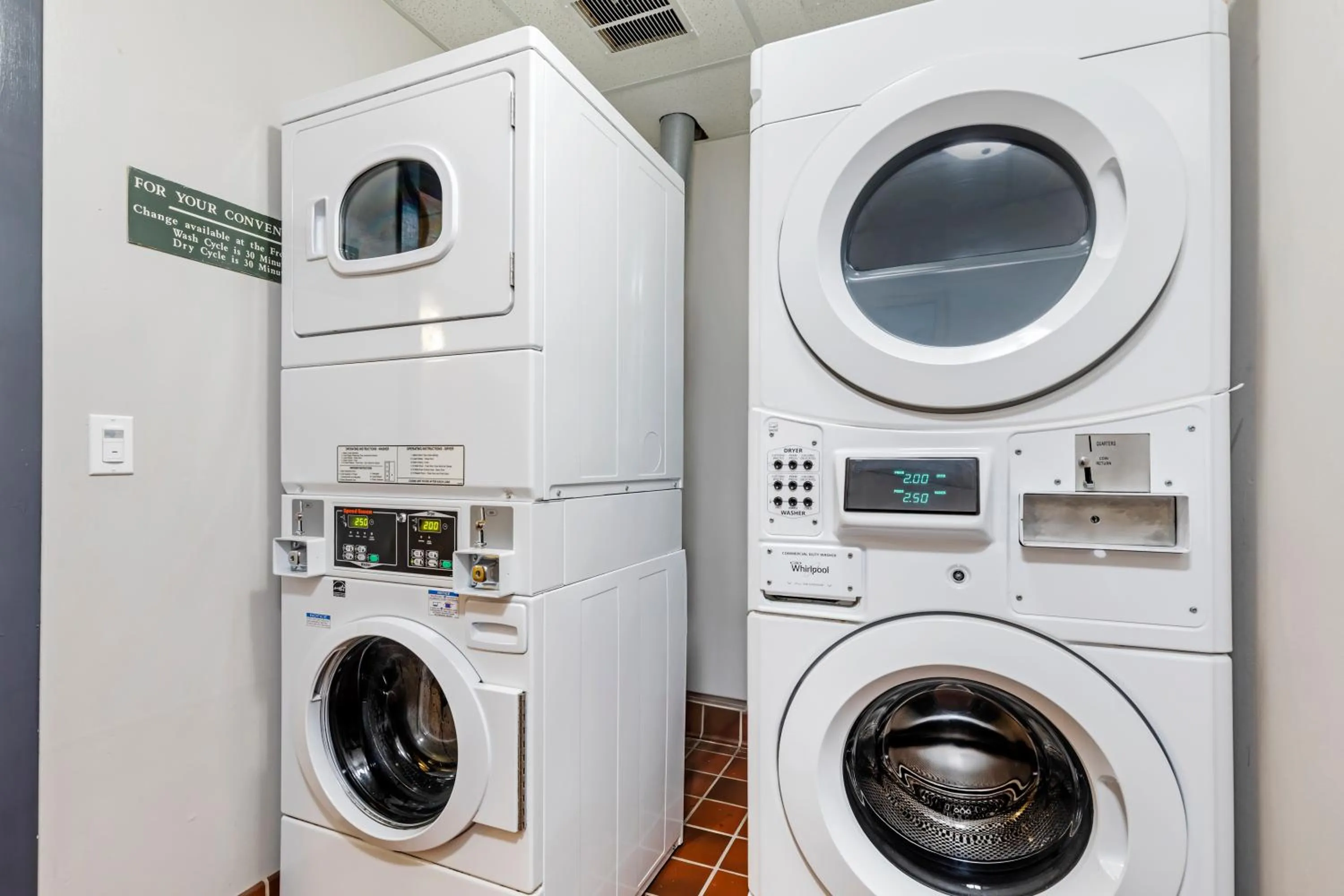 washing machine in Country Inn & Suites by Radisson, Annapolis, MD