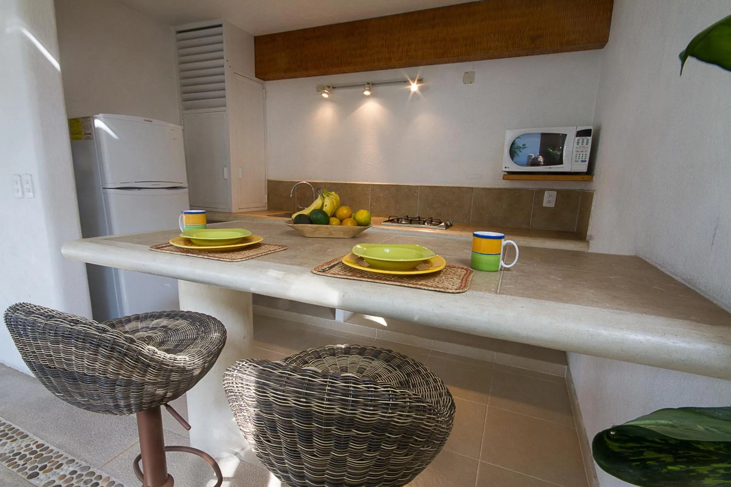 Kitchen or kitchenette in Villas Naomi