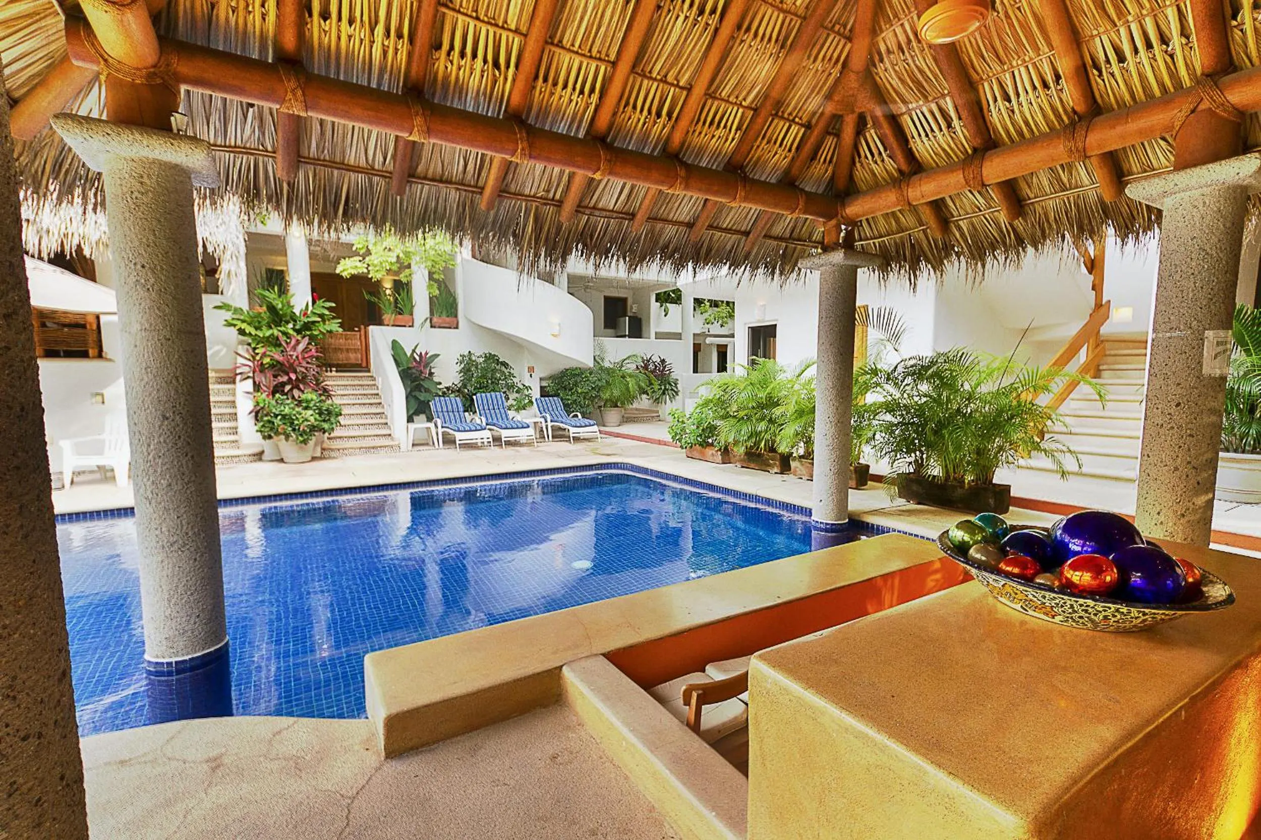 Swimming pool in Villas Naomi