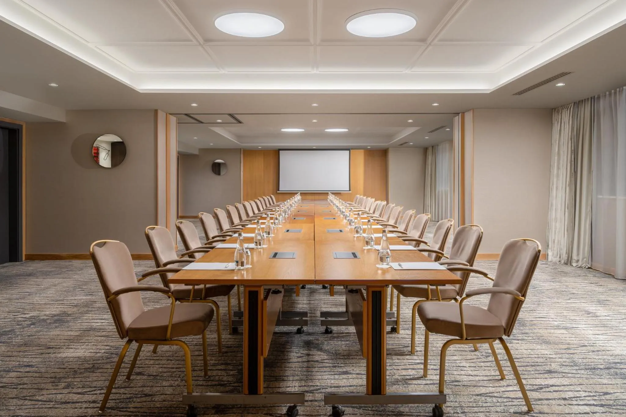 Meeting/conference room in InterContinental Athenee Palace Bucharest by IHG