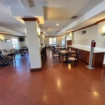 Restaurant/places to eat in Oasis Inn & Suites 29 Palms Hotel Joshua Tree National Park