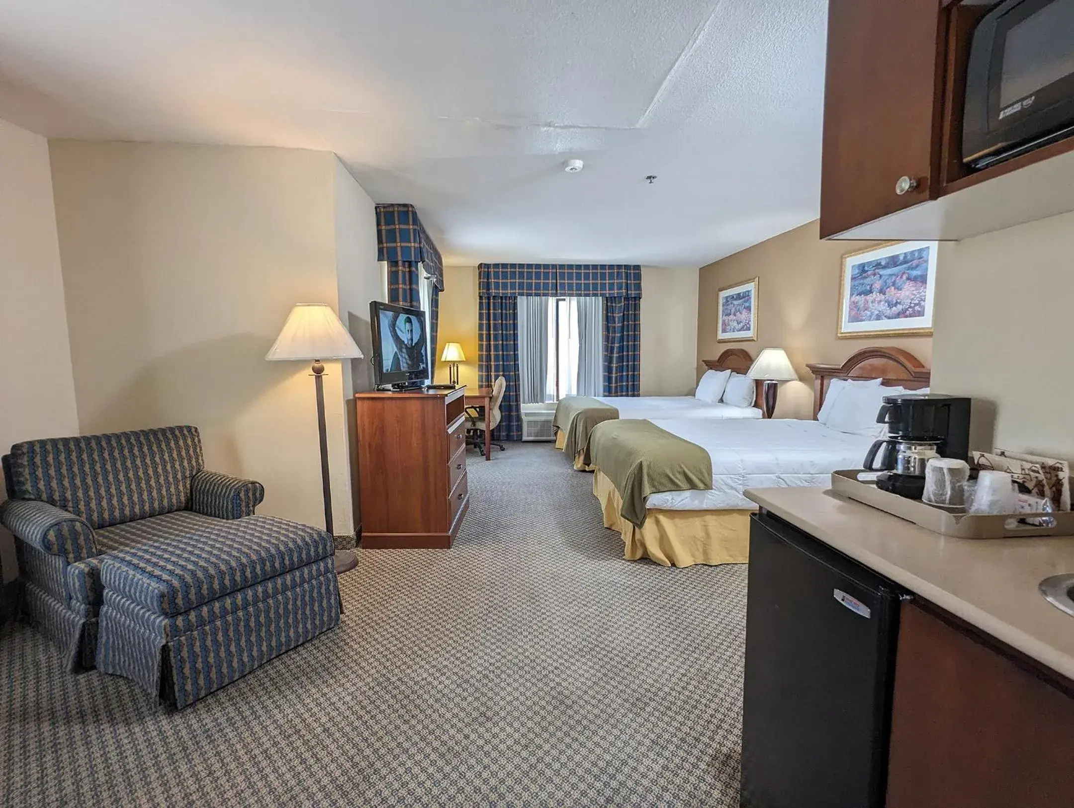 Standard Double Suite in Oasis Inn and Suites Joshua Tree -29 Palms Standard Double Suite in Oasis Inn and Suites Joshua Tree -29 Palms