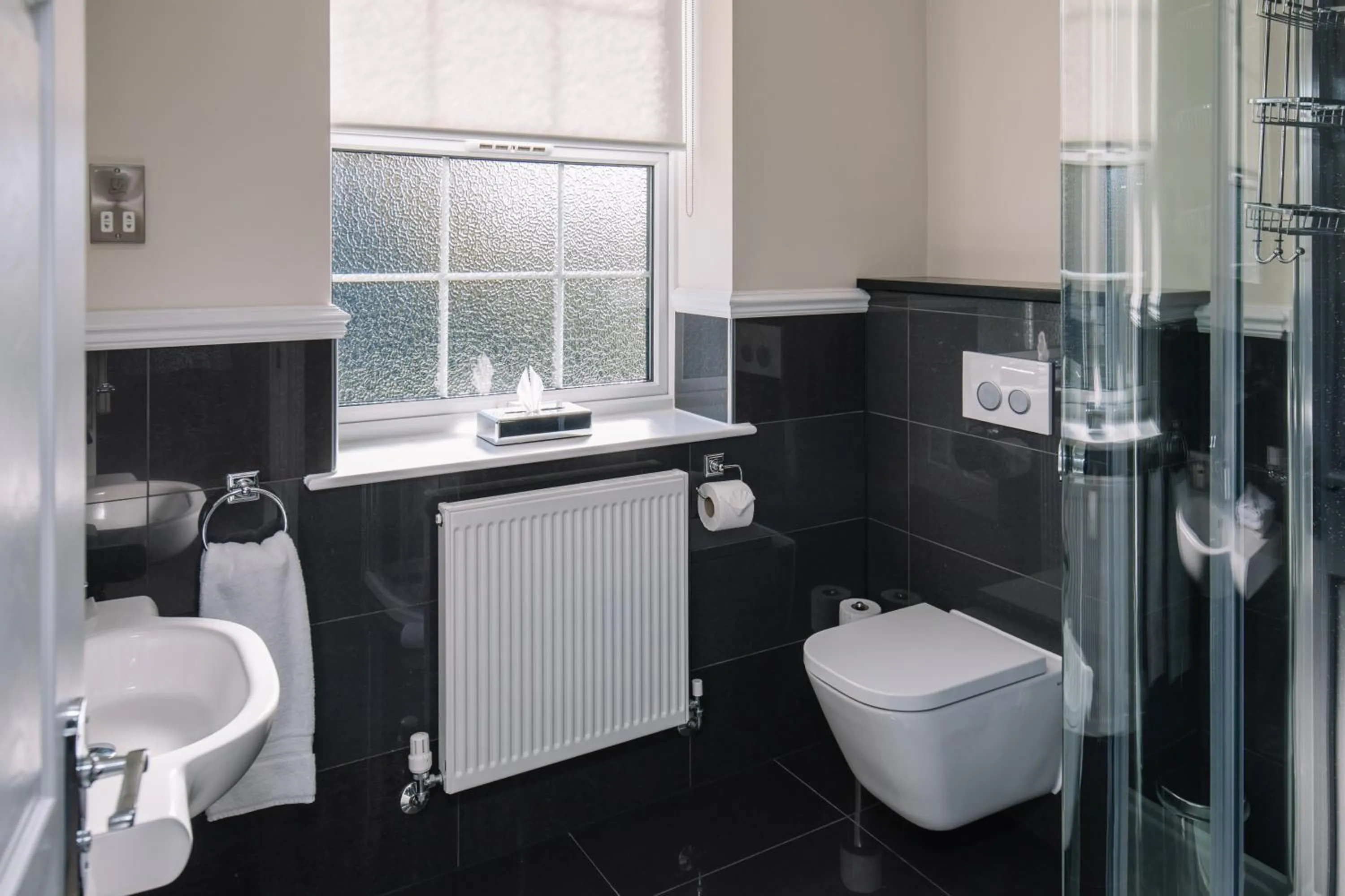 Bathroom in Hemswell Court