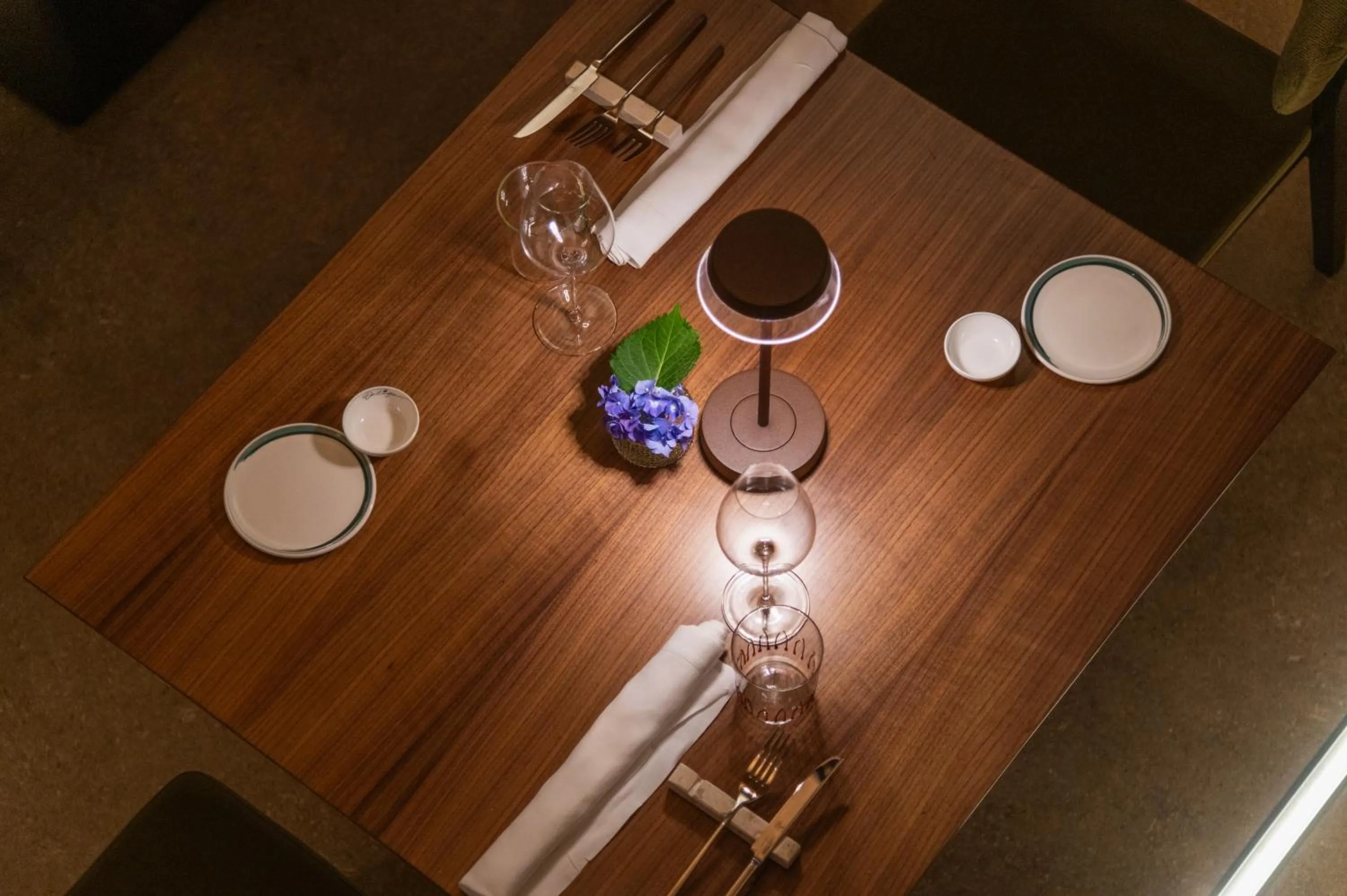 Restaurant/places to eat in Caruso sea view