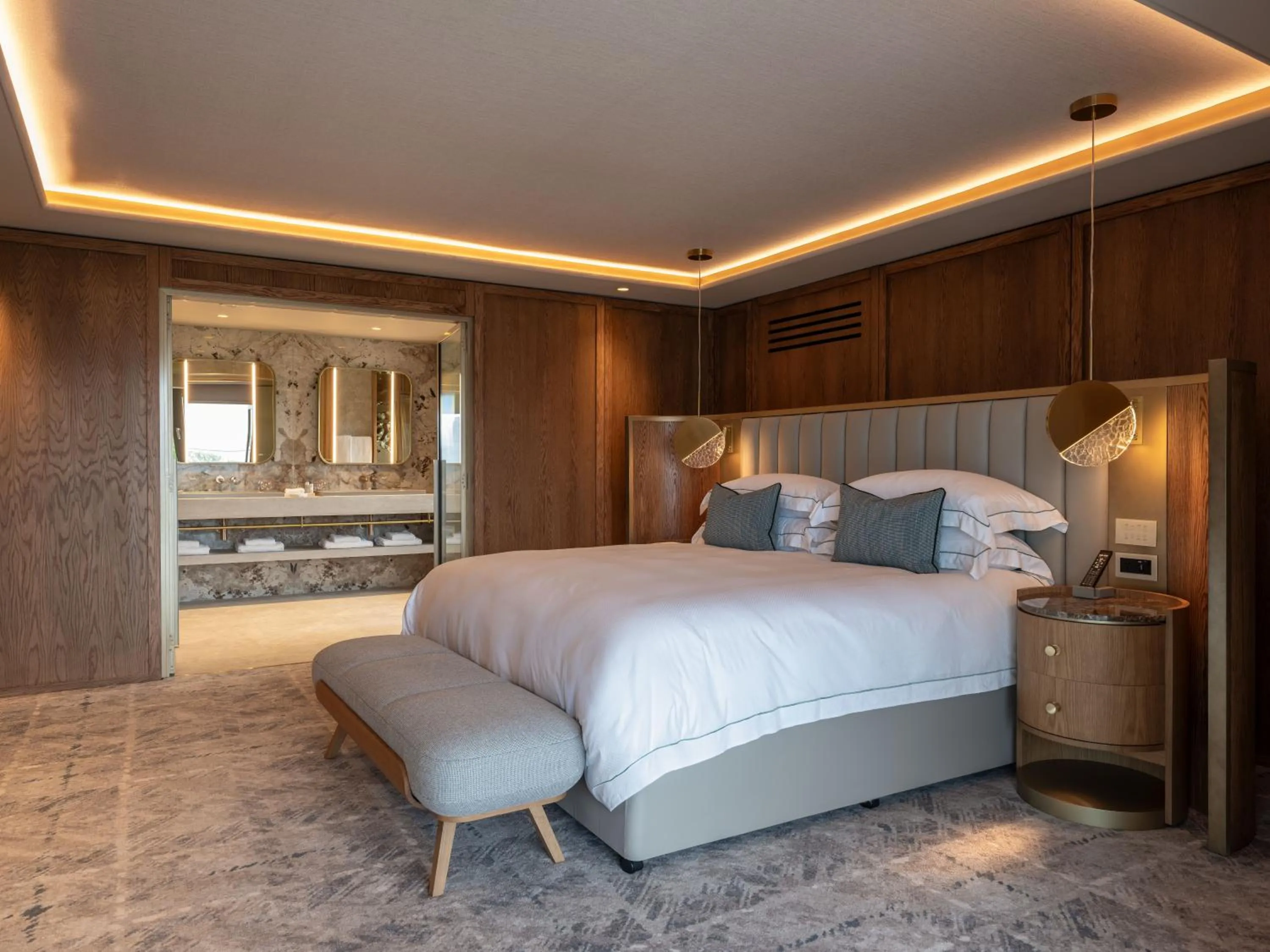 Bed in The Europe Hotel & Resort