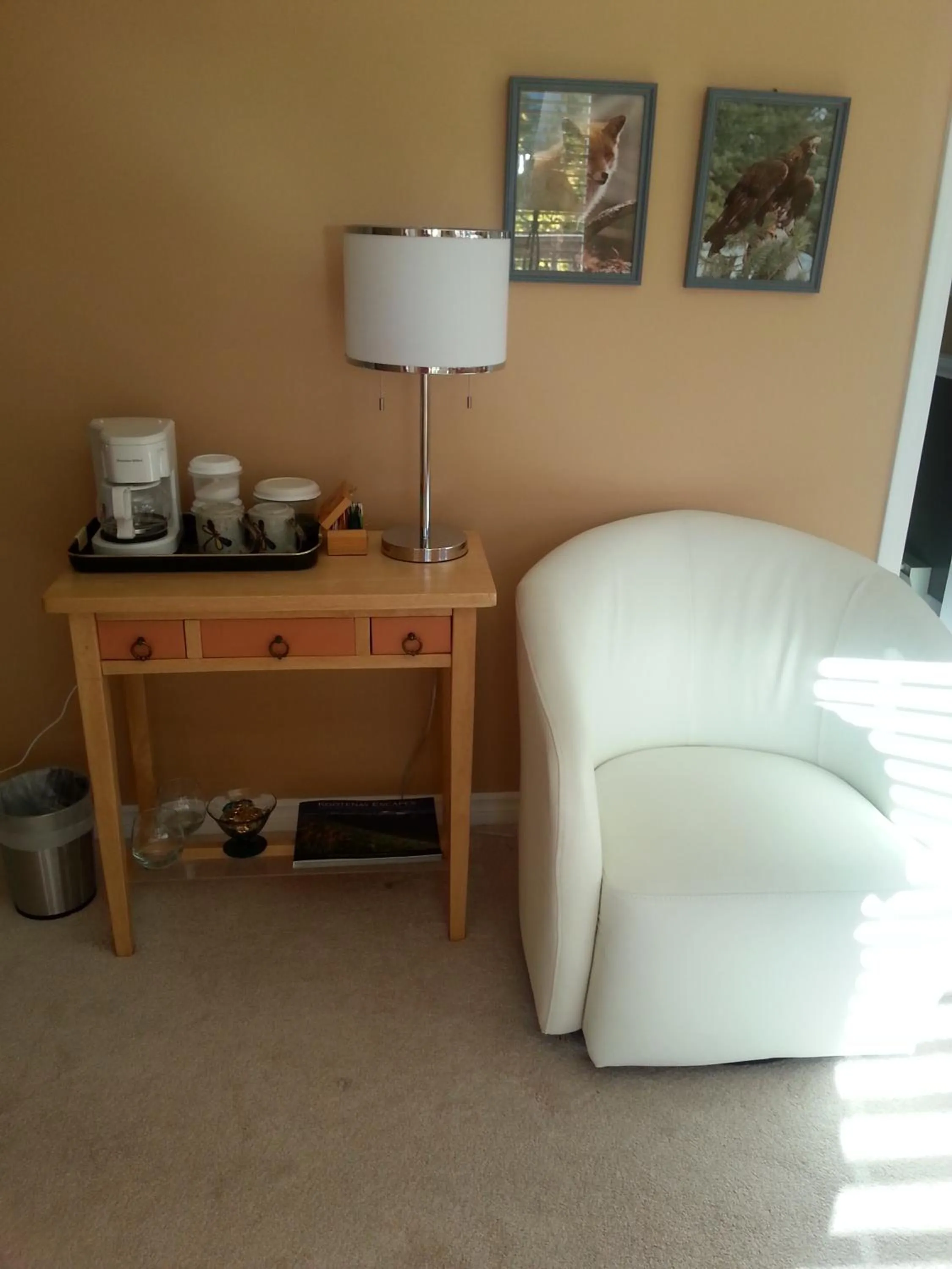 Coffee/tea facilities in Creekside B&B