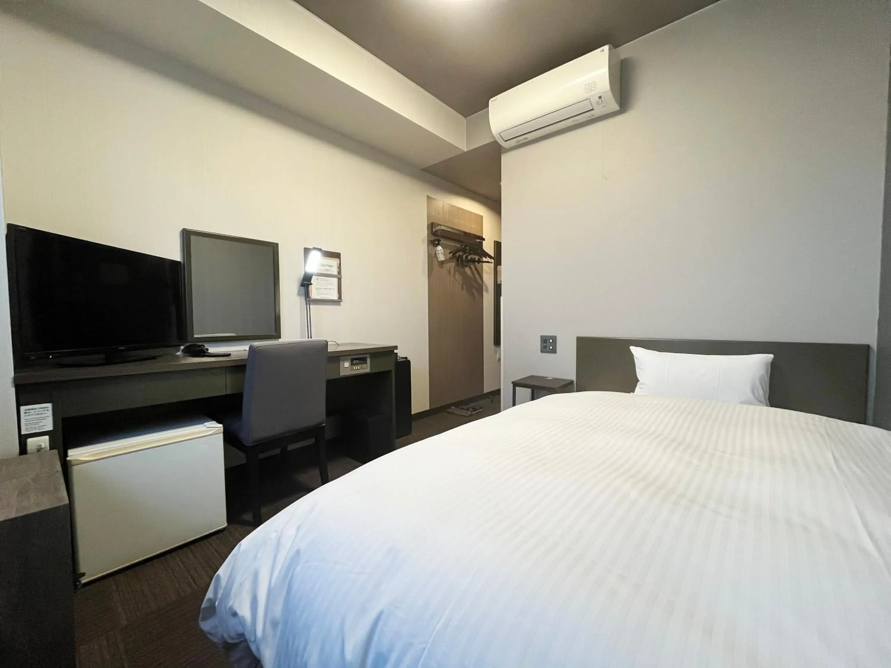Single Room - single occupancy - Non-Smoking in Hotel Route-Inn Susono Inter Single Room - single occupancy - Non-Smoking in Hotel Route-Inn Susono Inter