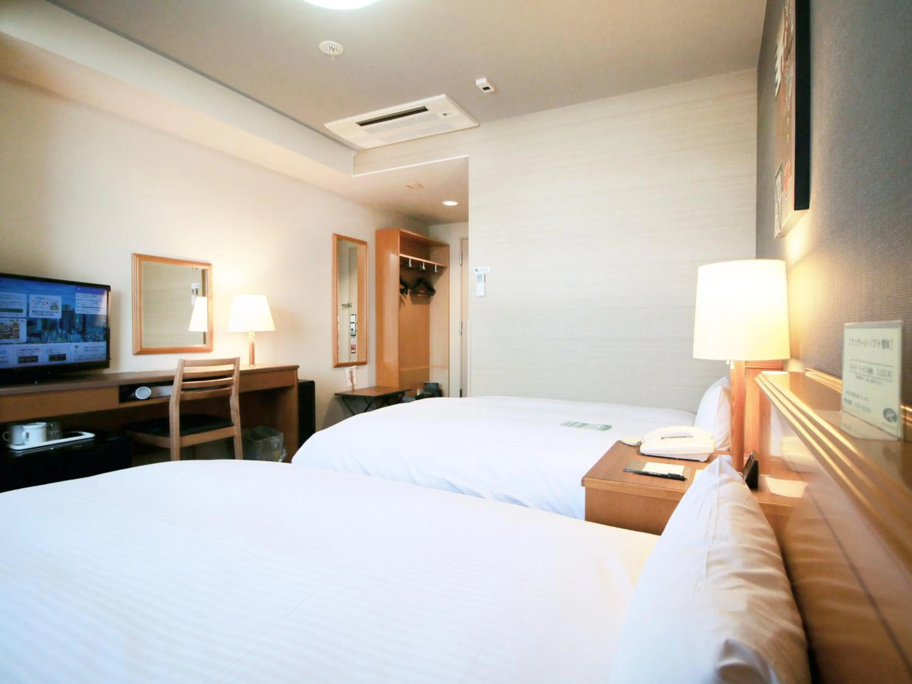 Photo of the whole room, Bed in Hotel Route-Inn Akita Tsuchizaki