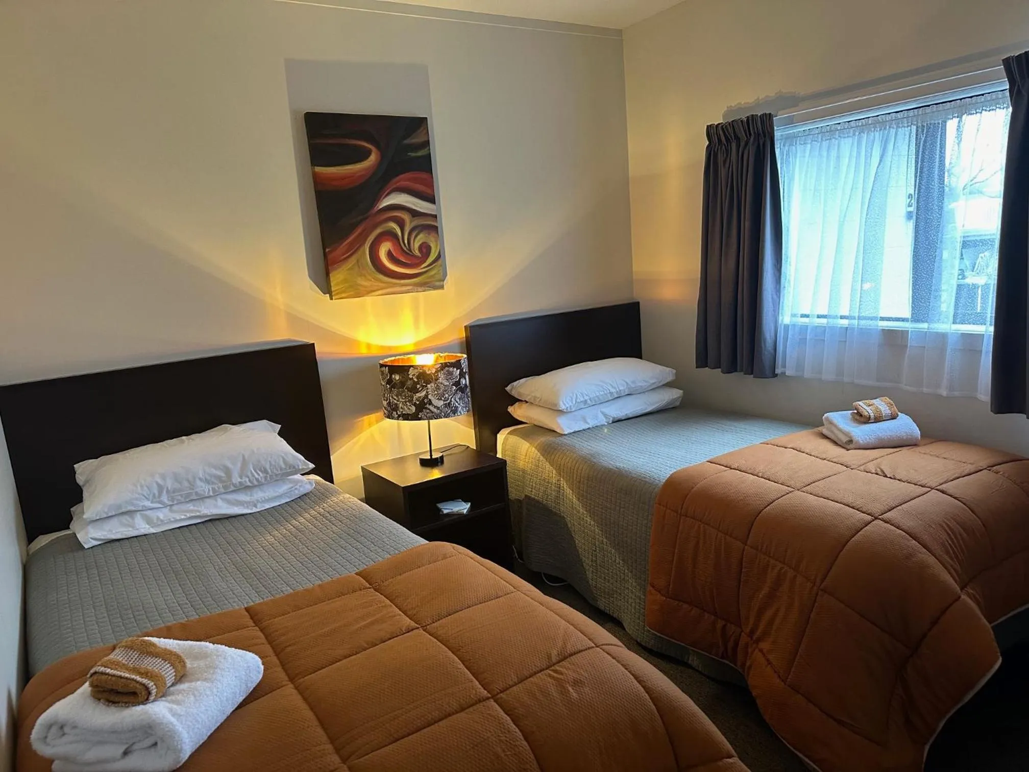 Bedroom, Bed in Anderson Park Motel