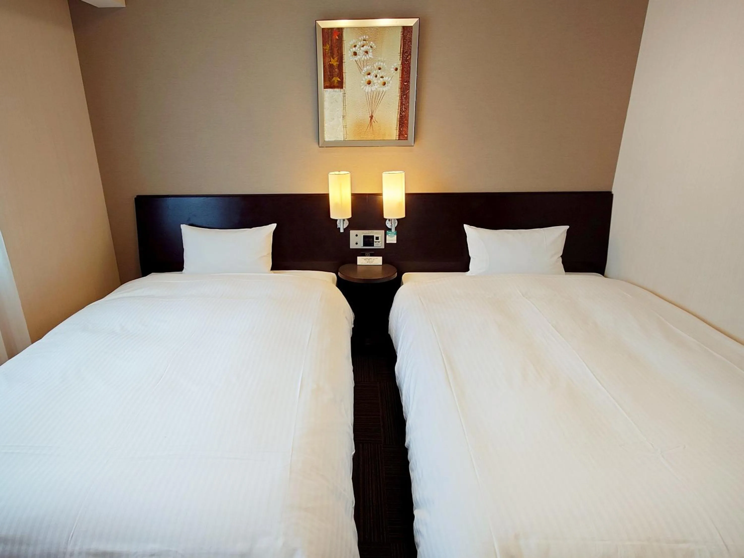 Photo of the whole room, Bed in Hotel Route-Inn Yurihonjo