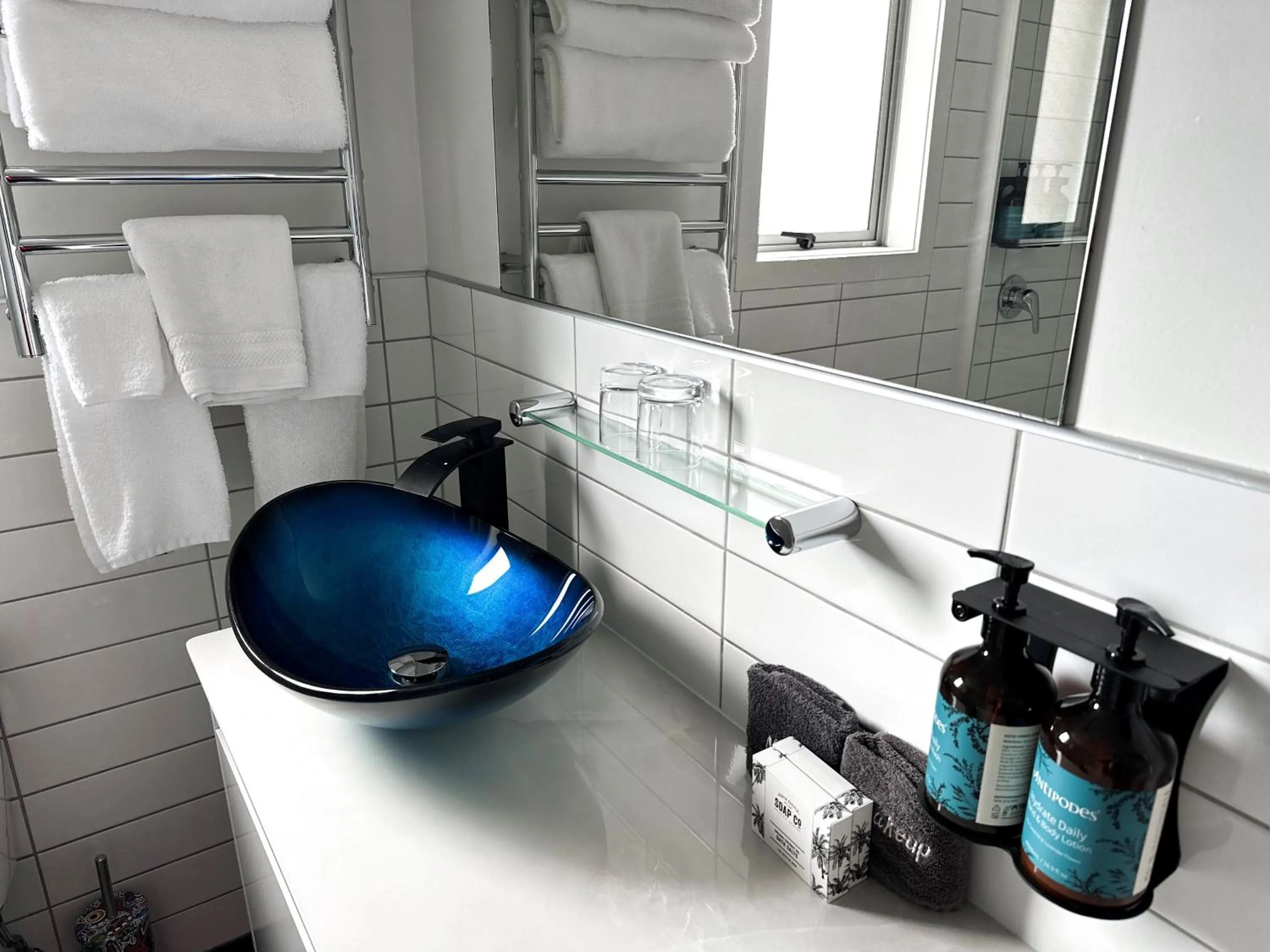 Bathroom in Tides Hotel