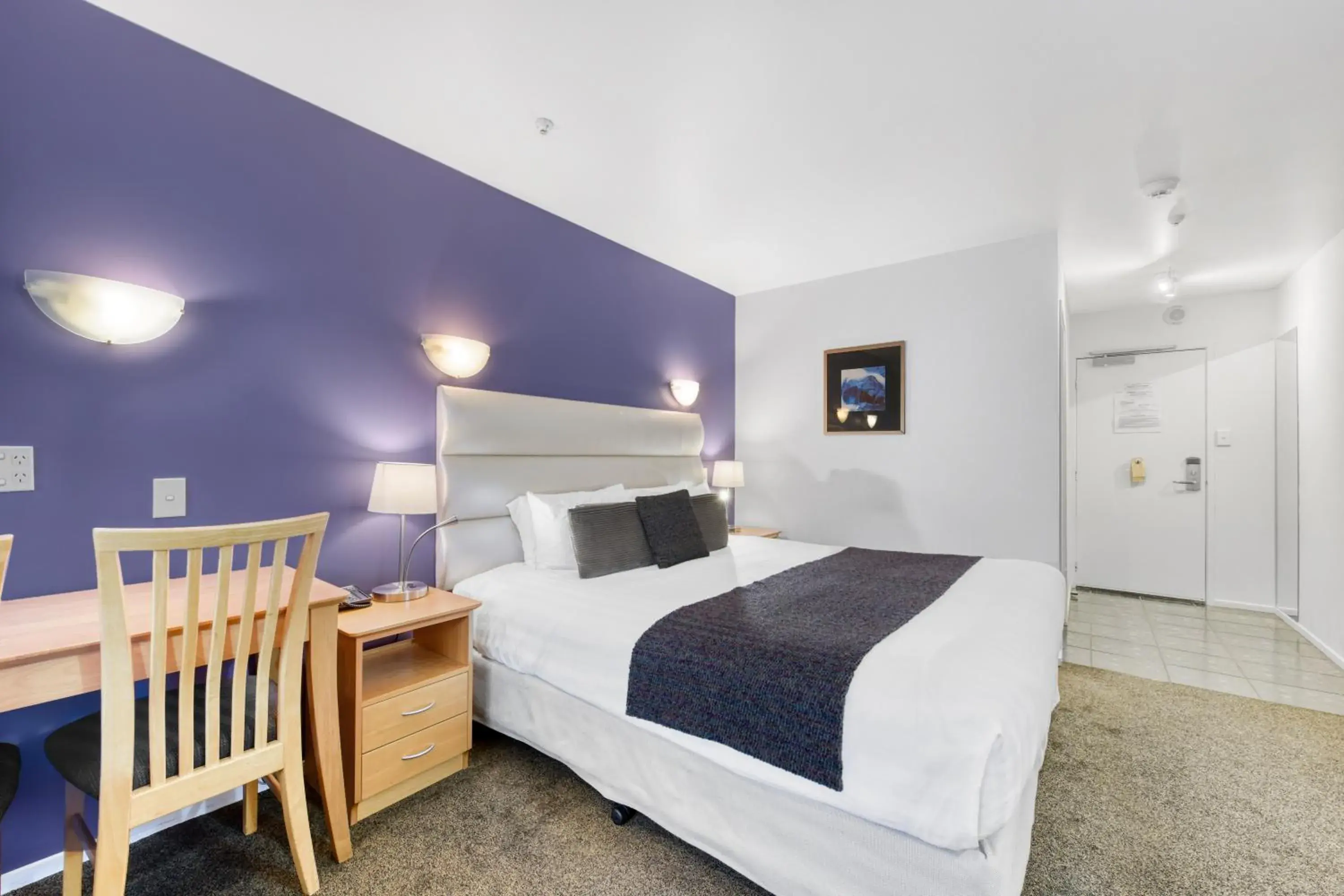 Poolside Studio - Disability Access in Tides Hotel Poolside Studio - Disability Access in Tides Hotel