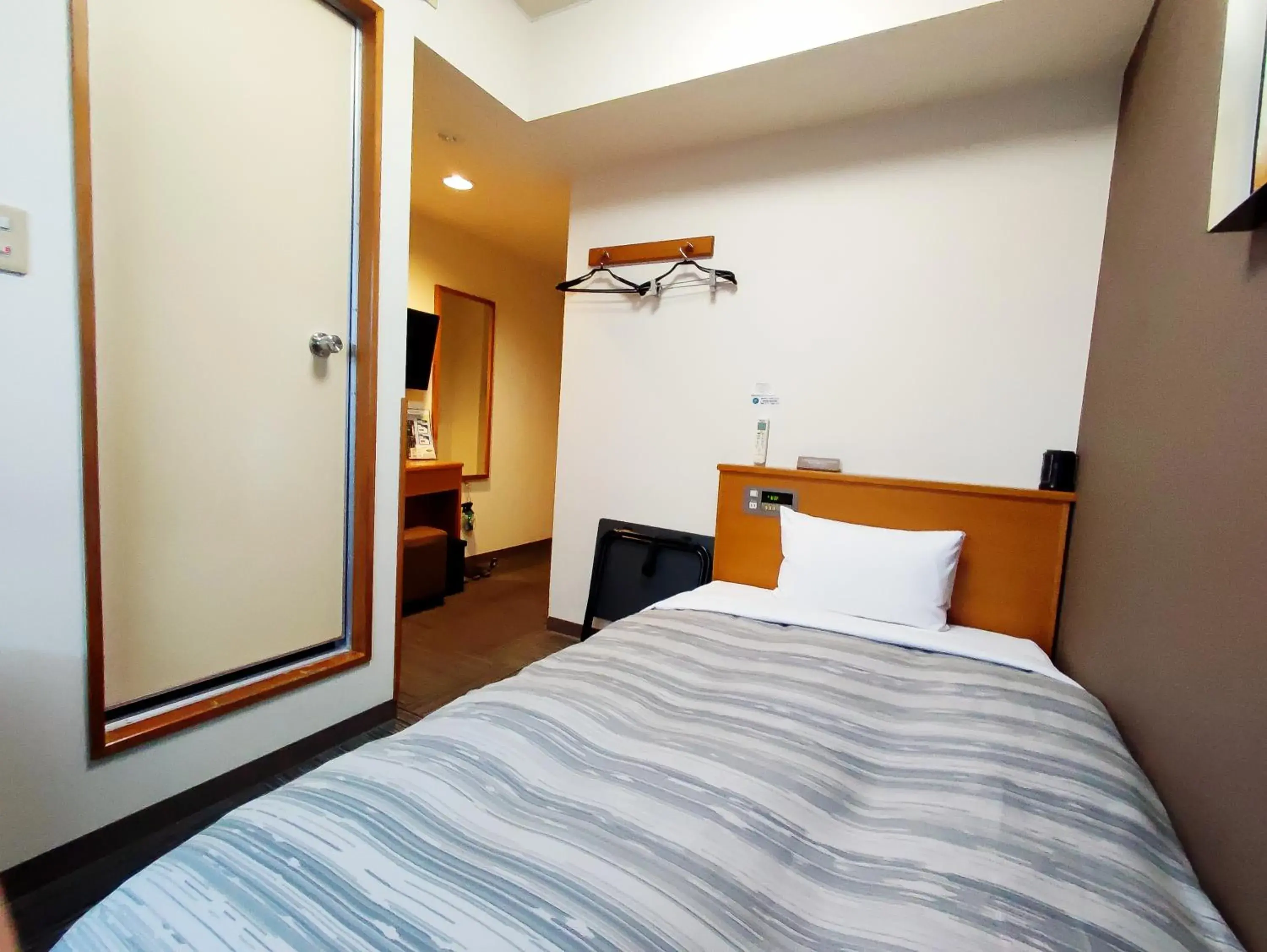 Single Room - single occupancy - Non-Smoking in Hotel Route-Inn Court Azumino Toyoshina Ekiminami Single Room - single occupancy - Non-Smoking in Hotel Route-Inn Court Azumino Toyoshina Ekiminami