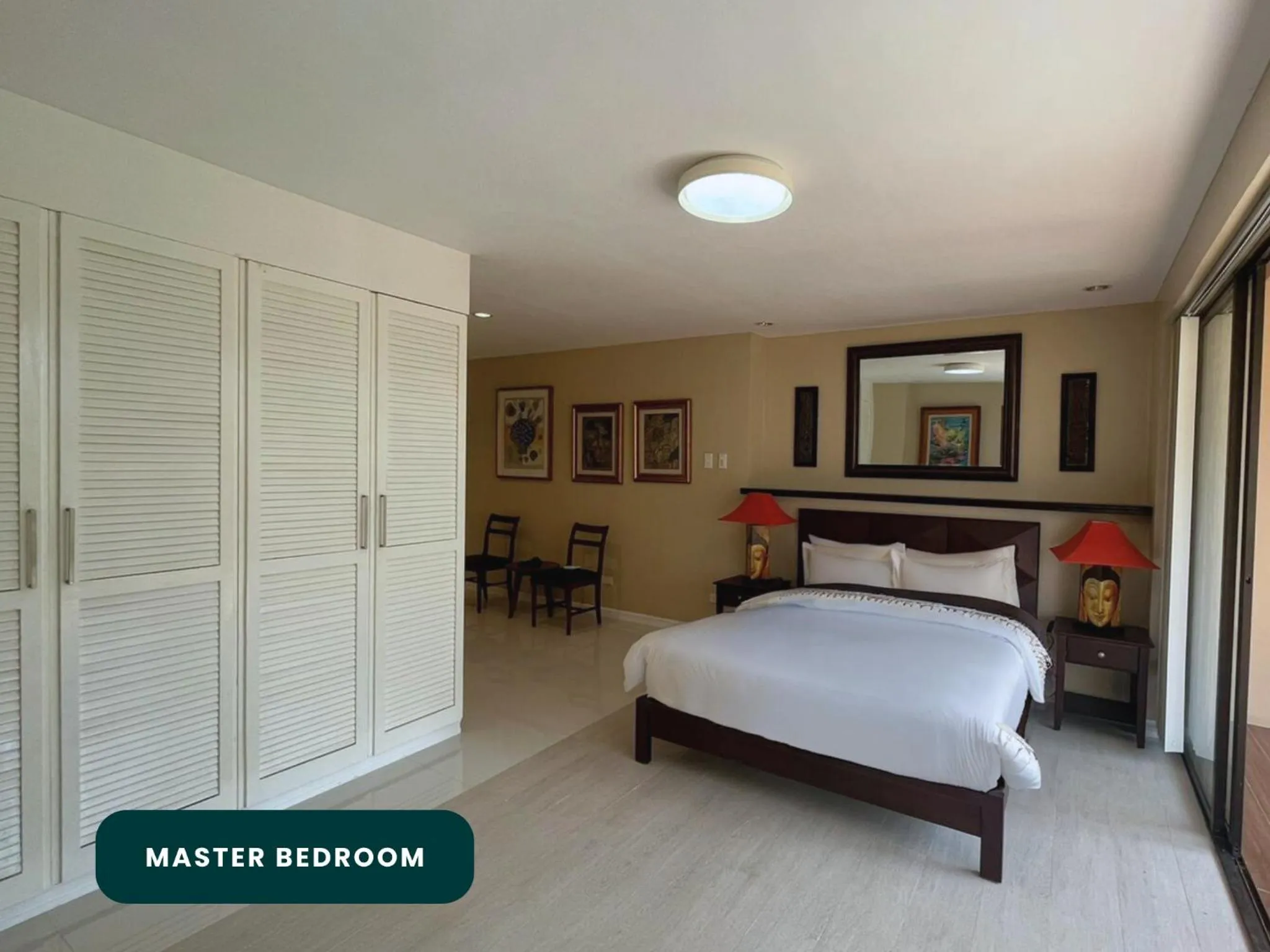 Bed in Coralpoint Gardens Suites & Residences