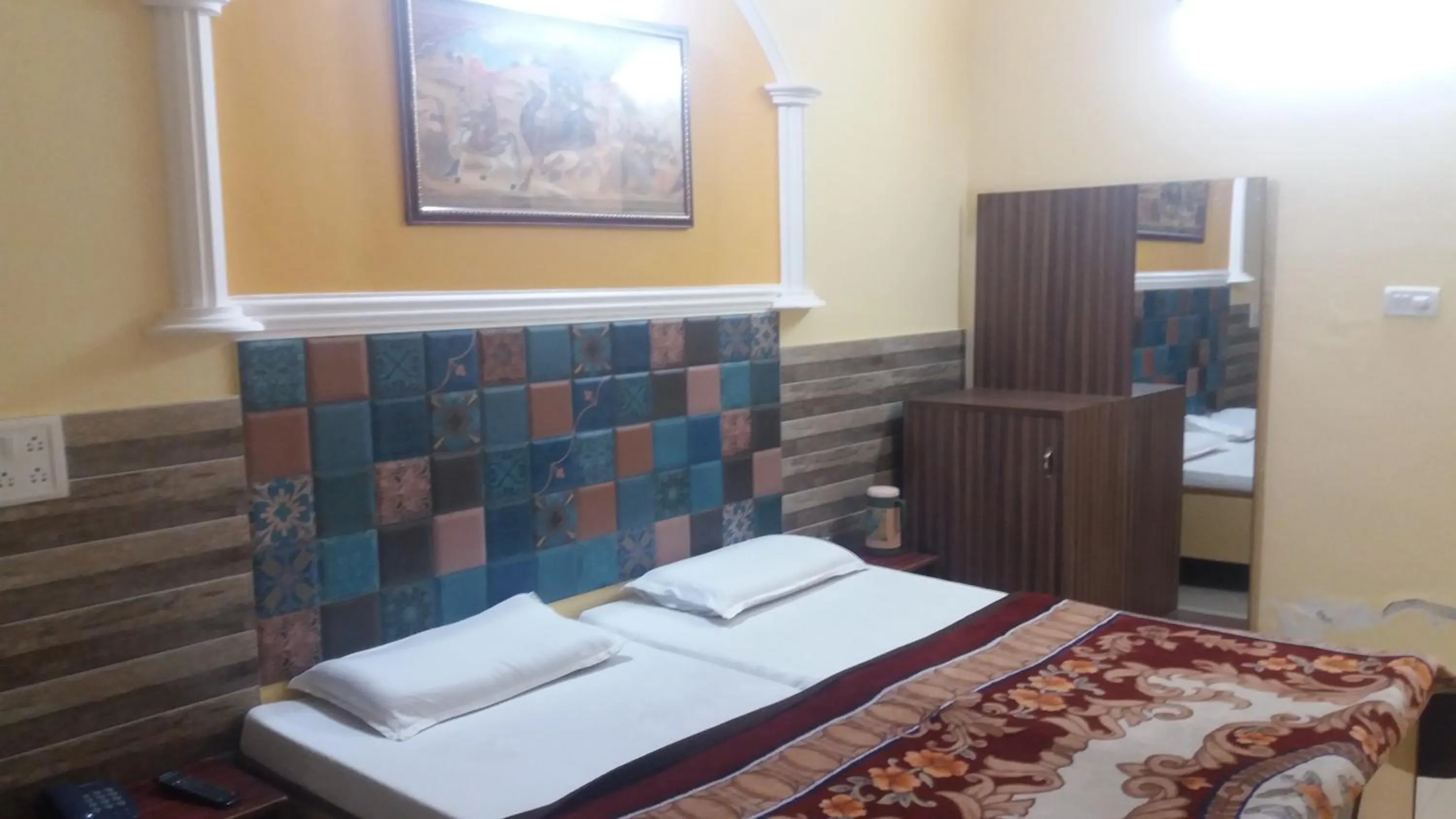 Bedroom in Hotel Ishan