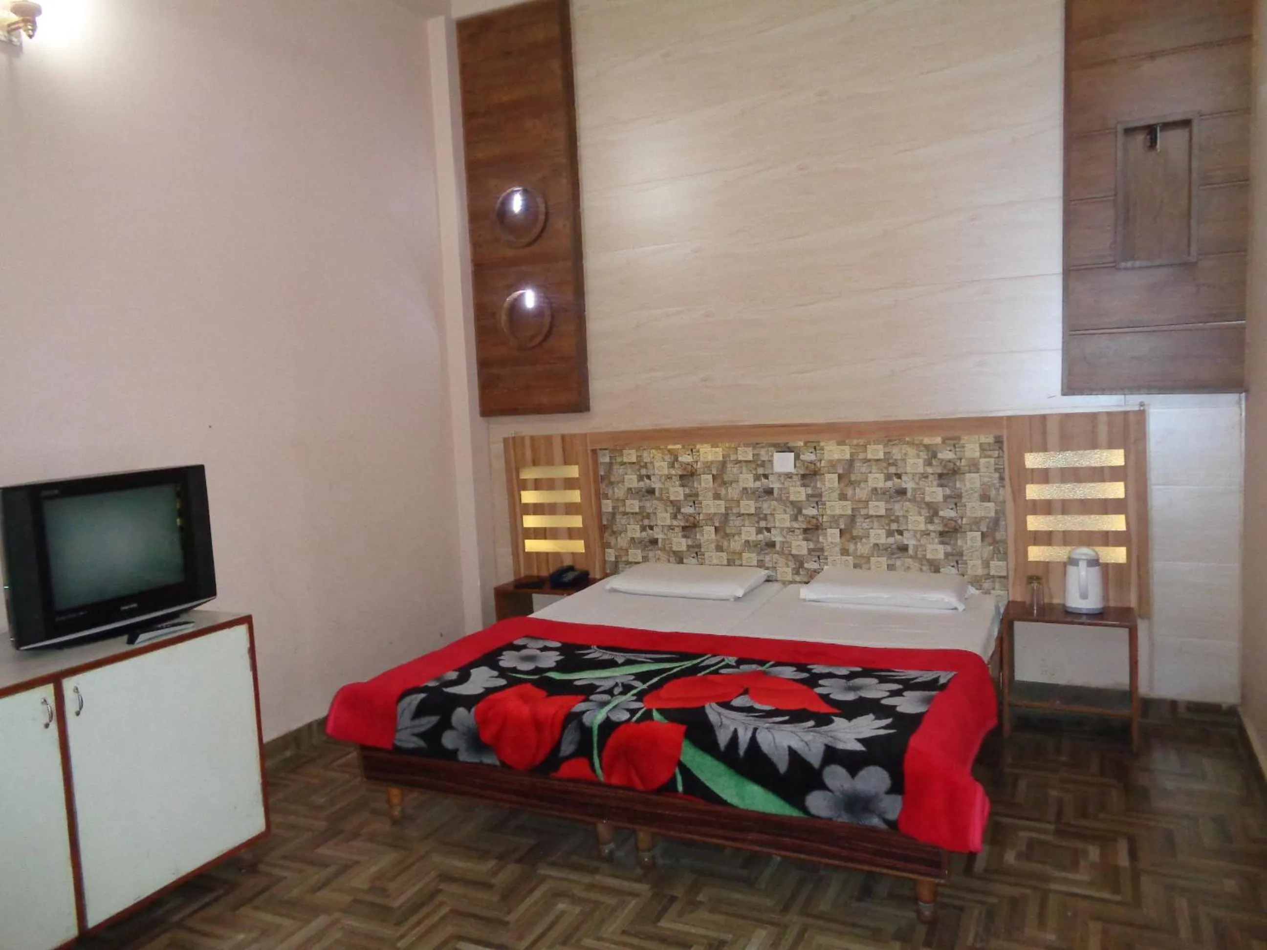 Bedroom in Hotel Ishan