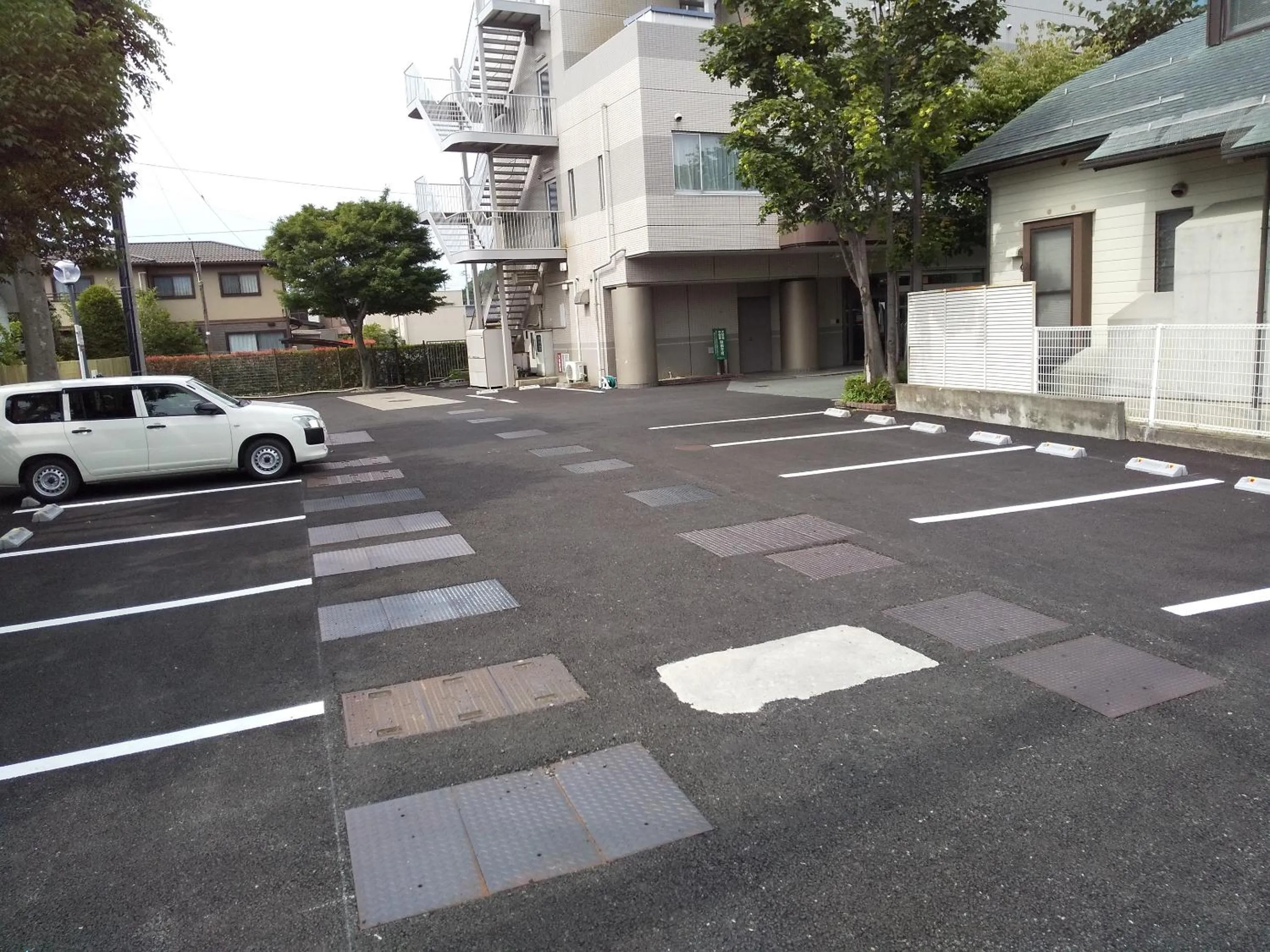 Parking in Hotel Route-Inn Court Chikuma-Koshoku