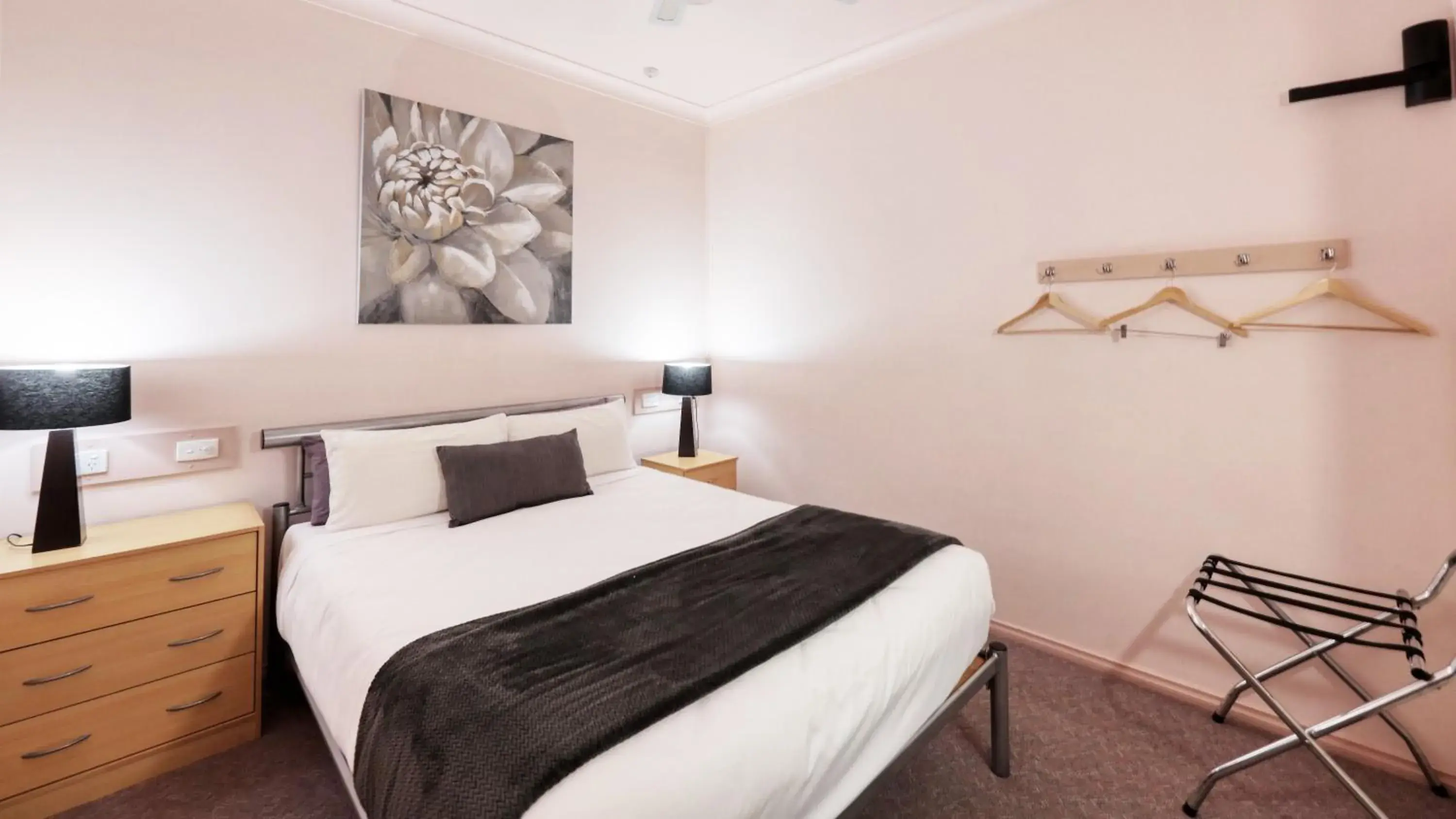 Family Room - Disability Access in Tumut Farrington motel Family Room - Disability Access in Tumut Farrington motel