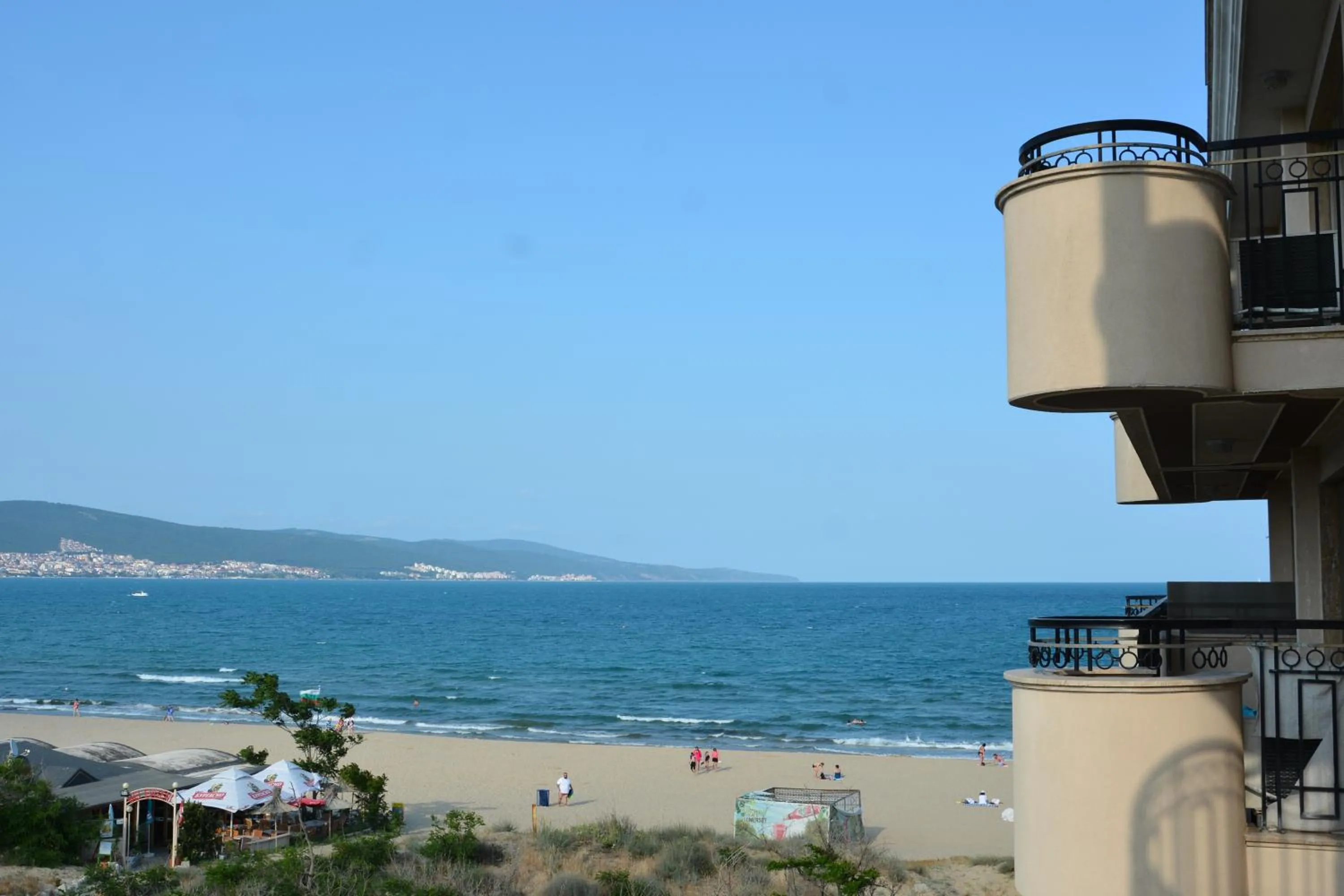 Golden Rainbow Beach Hotel